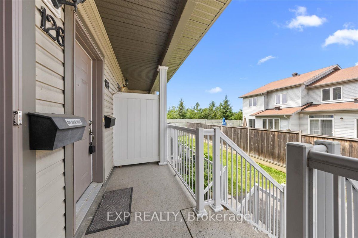 128 Sternes Private Property Photo 5