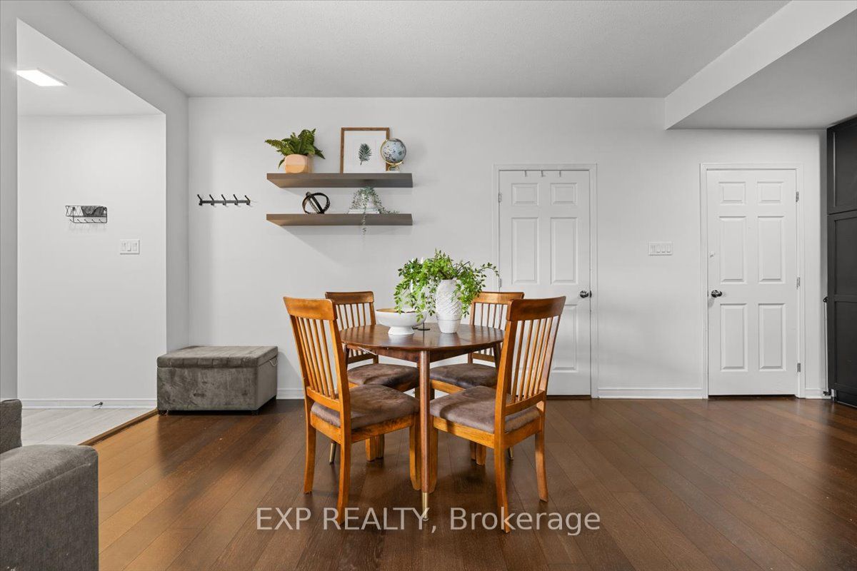 128 Sternes Private Property Photo 12