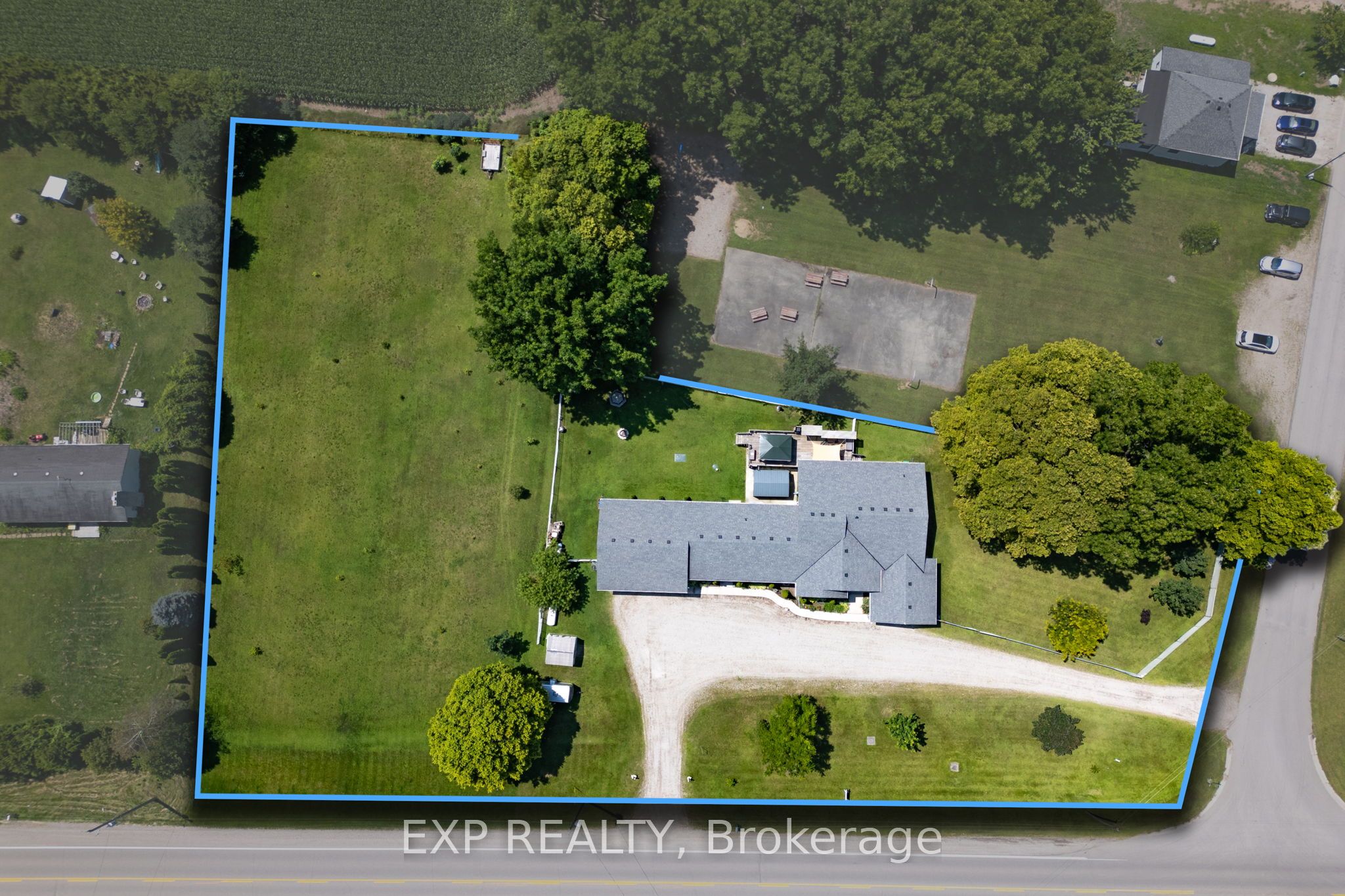 20437 Melbourne Road Property Photo 1