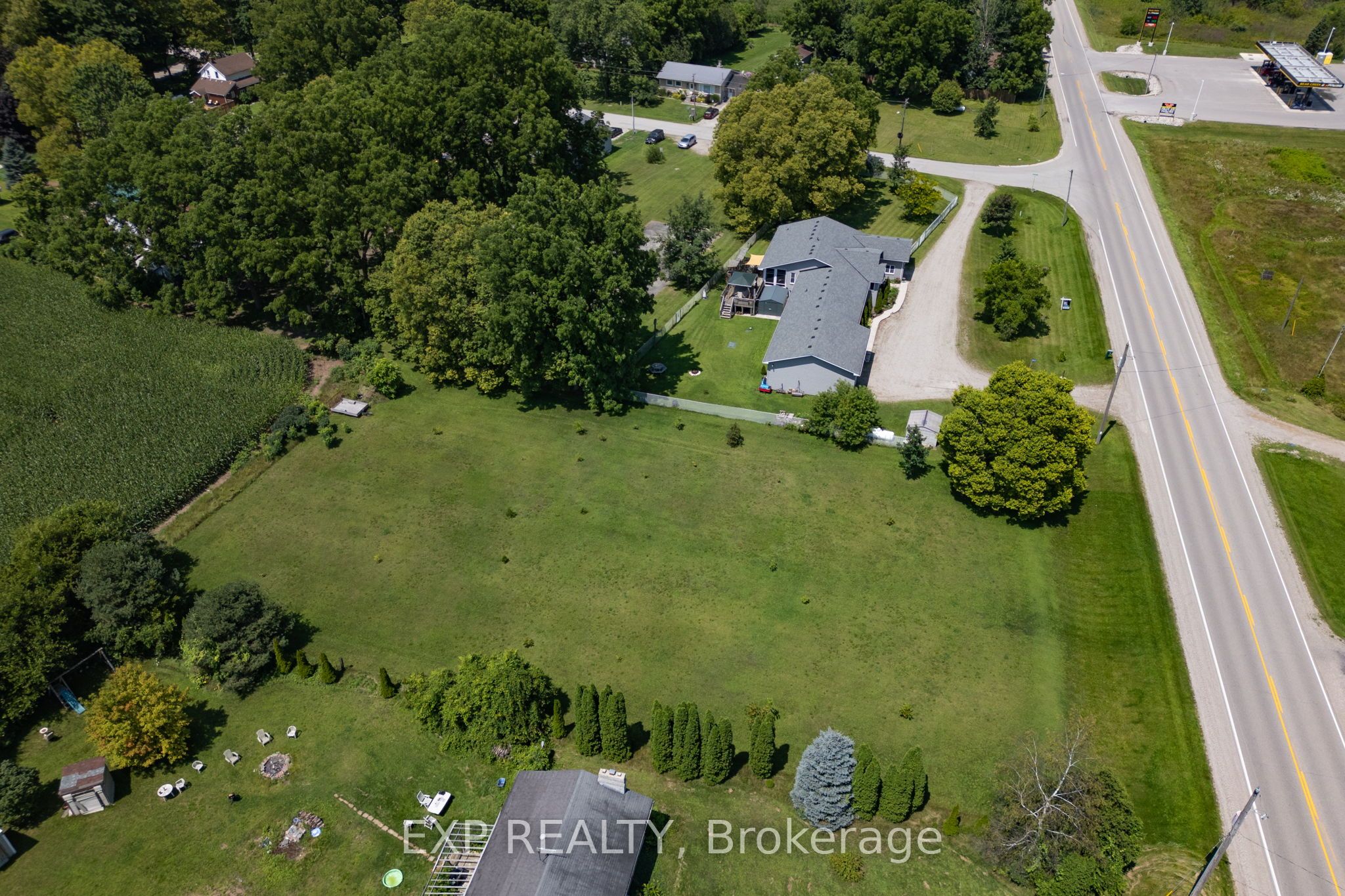 20437 Melbourne Road Property Photo 46