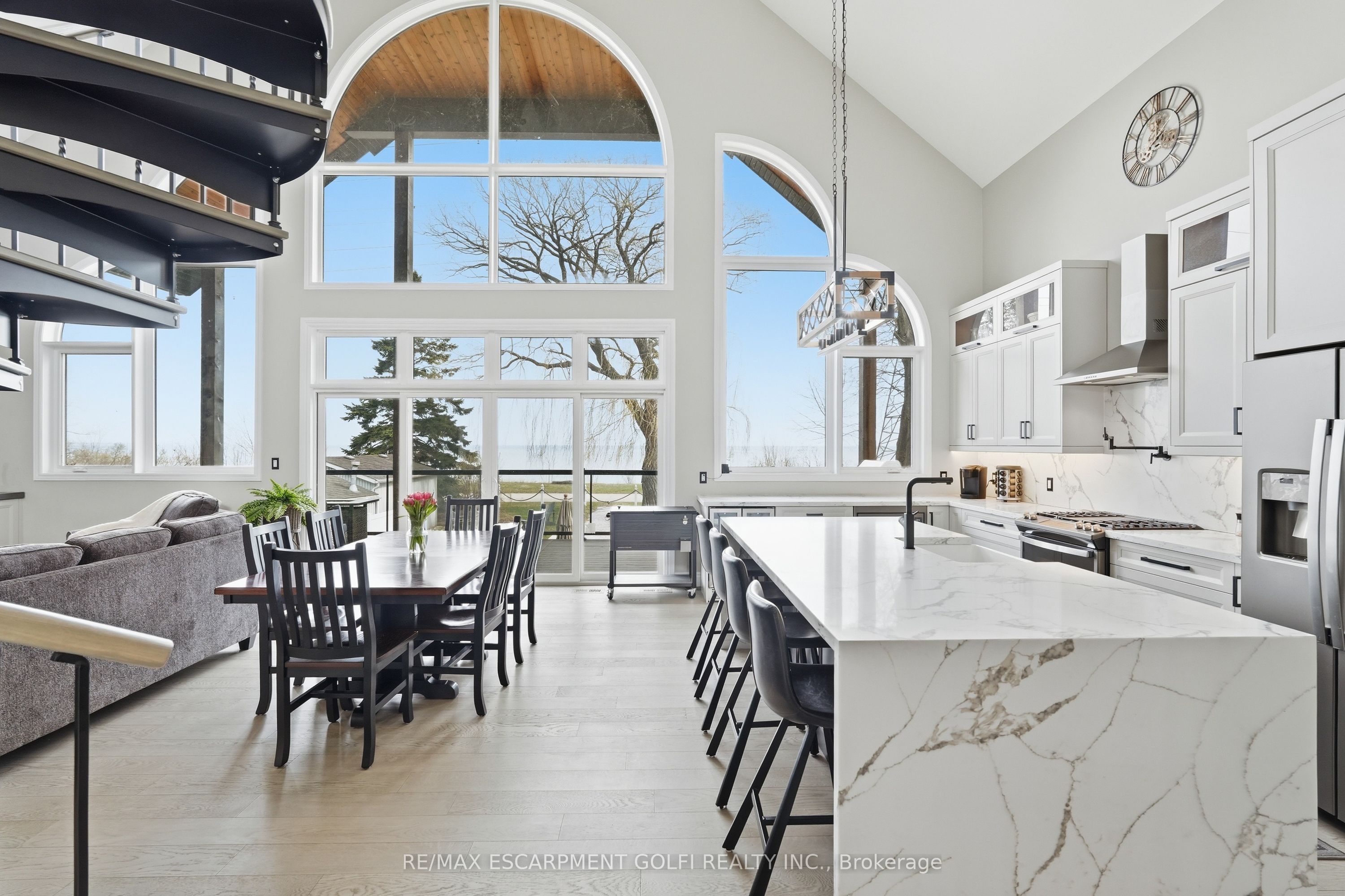 207 Beach Boulevard Property Photo 7