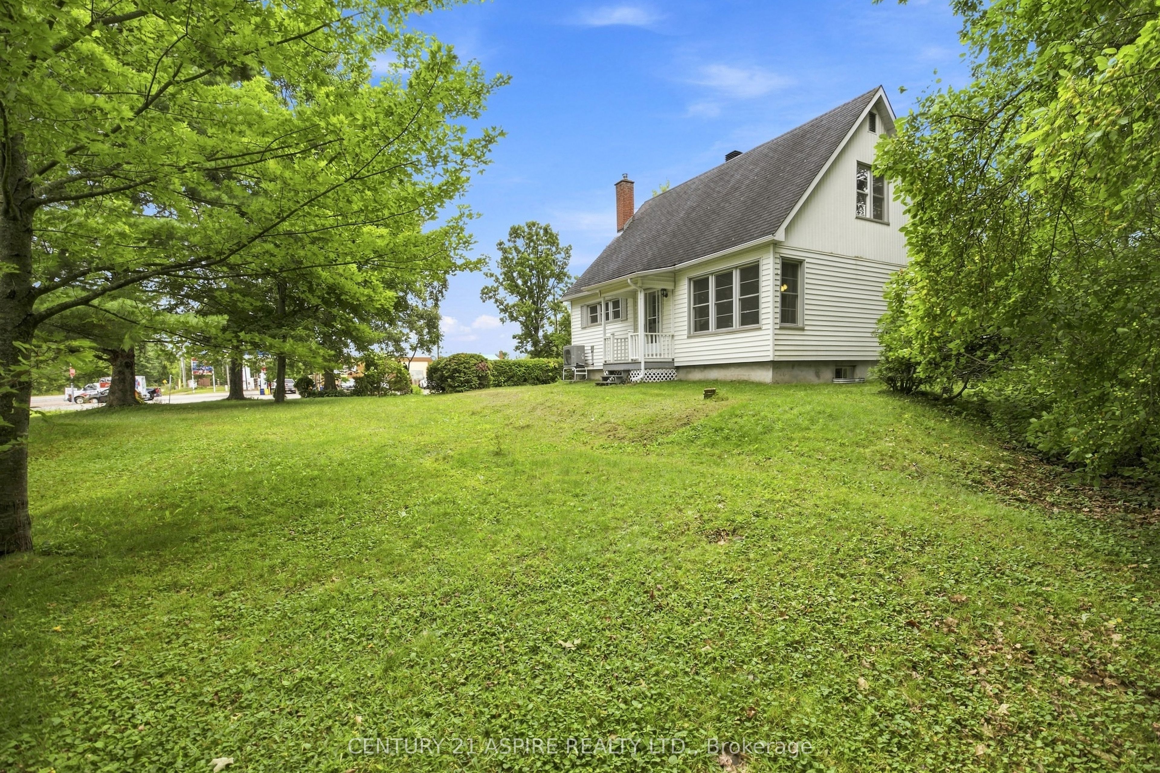 2583 B Line Road Property Photo 2