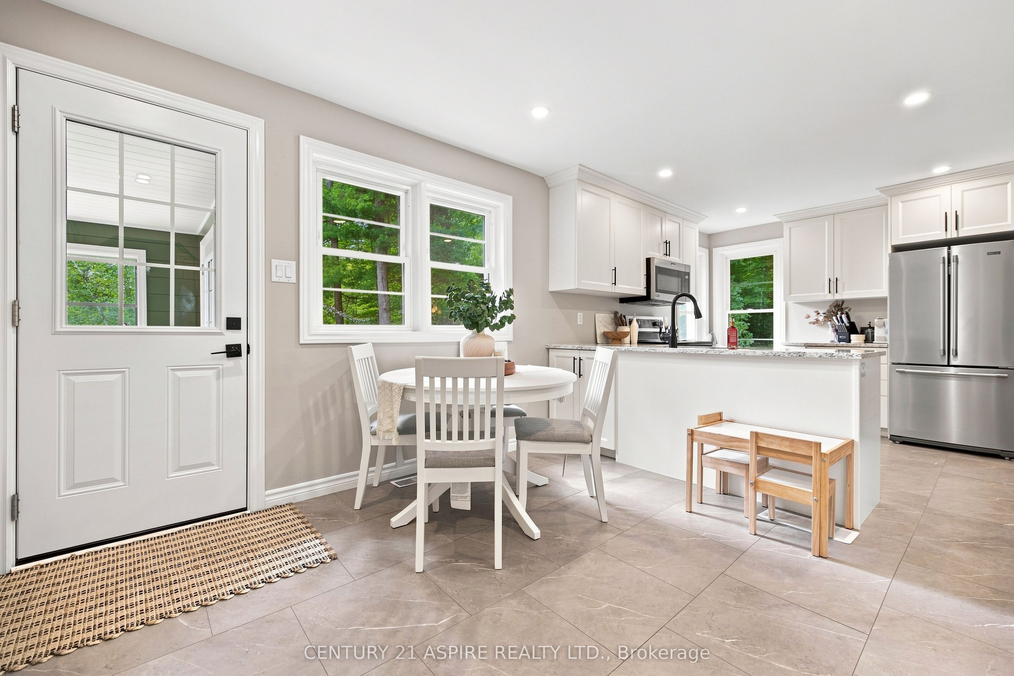 2583 B Line Road Property Photo 7