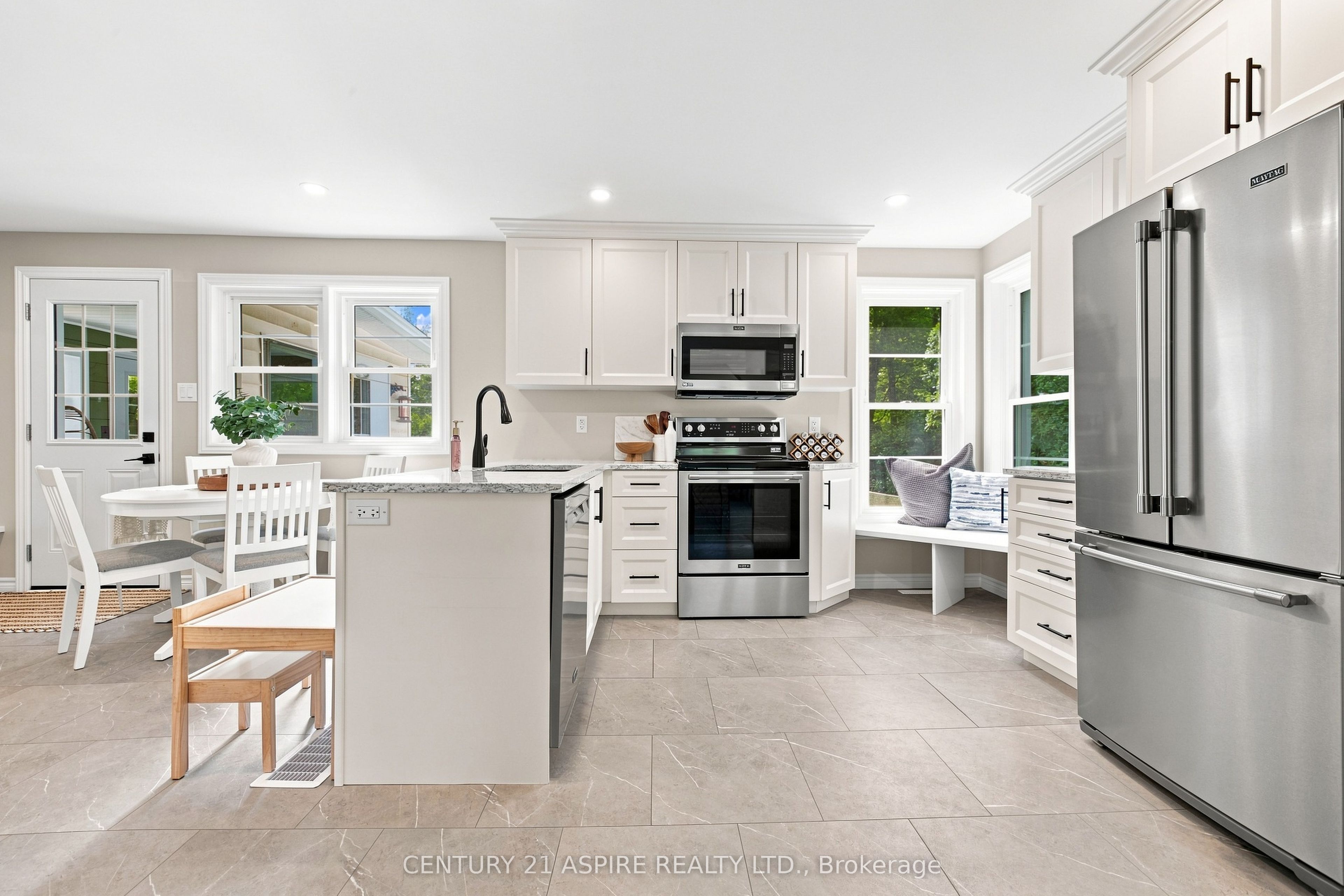 2583 B Line Road Property Photo 12