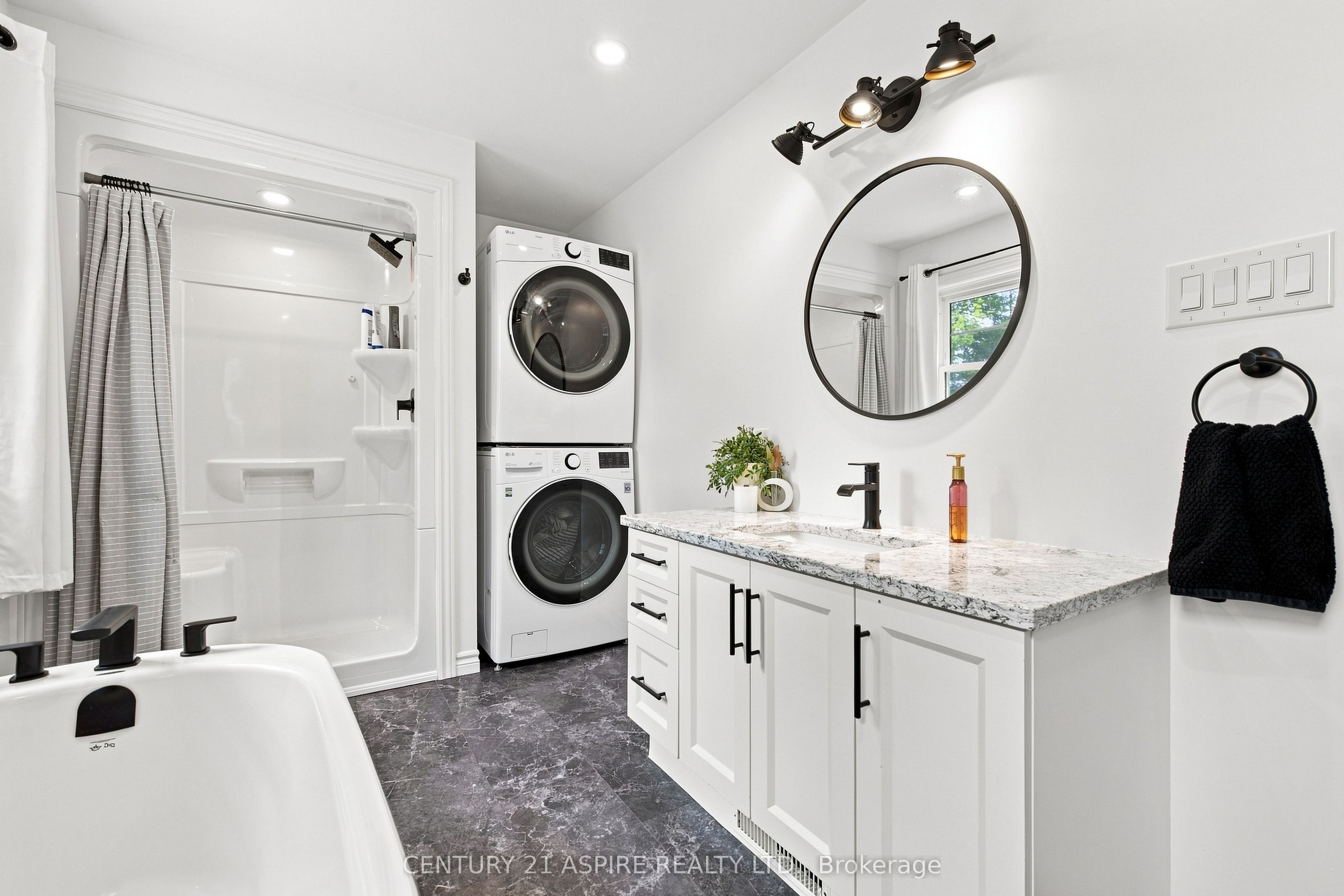 2583 B Line Road Property Photo 22