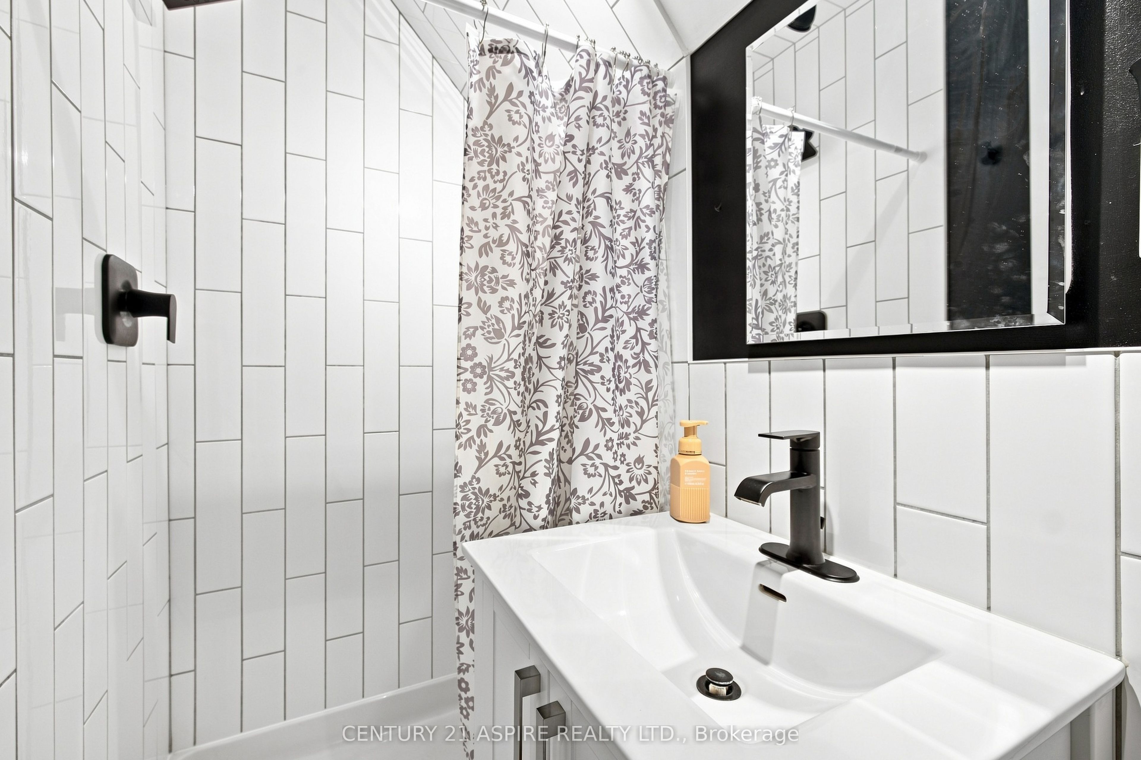 2583 B Line Road Property Photo 31