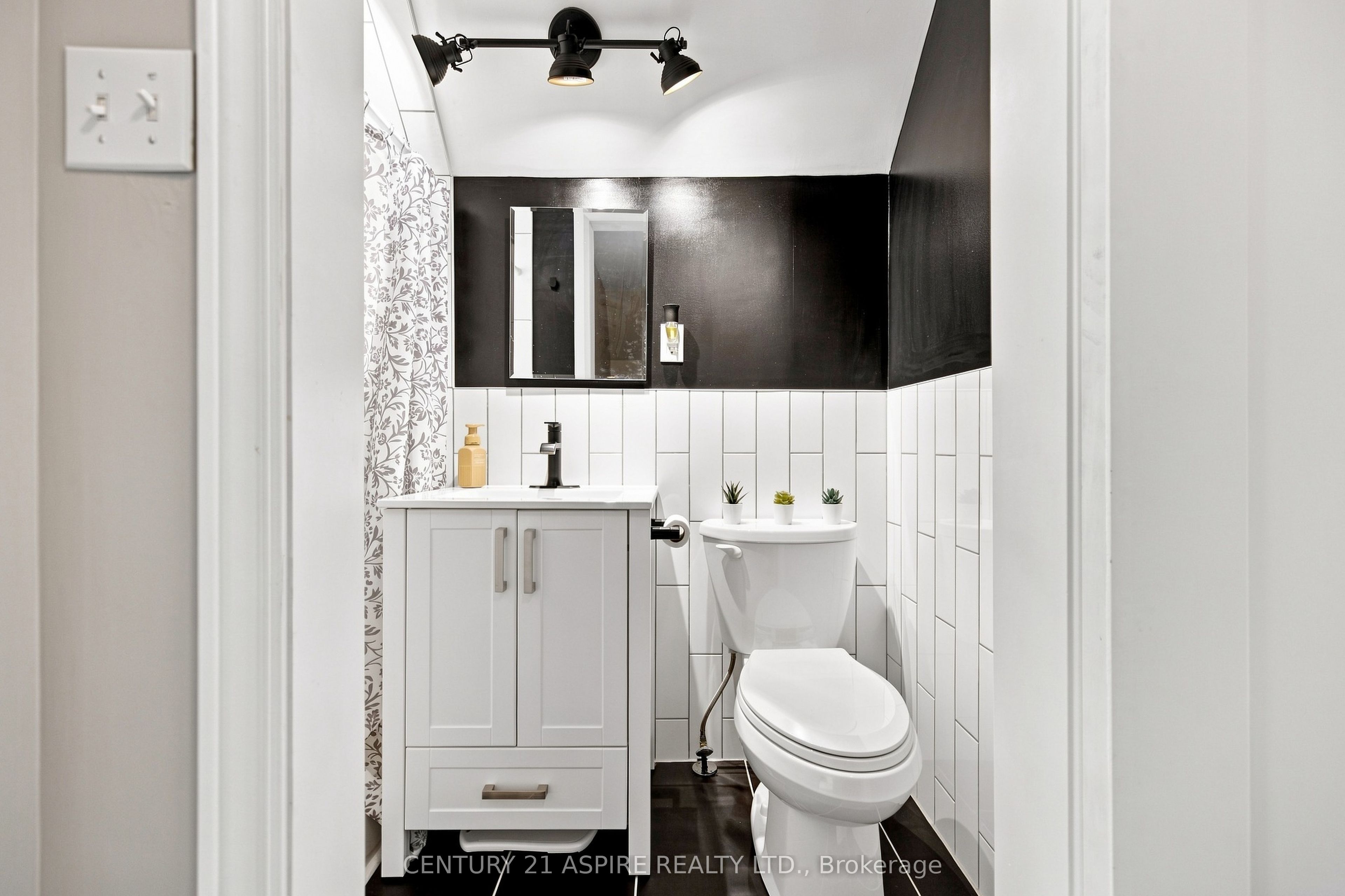 2583 B Line Road Property Photo 33