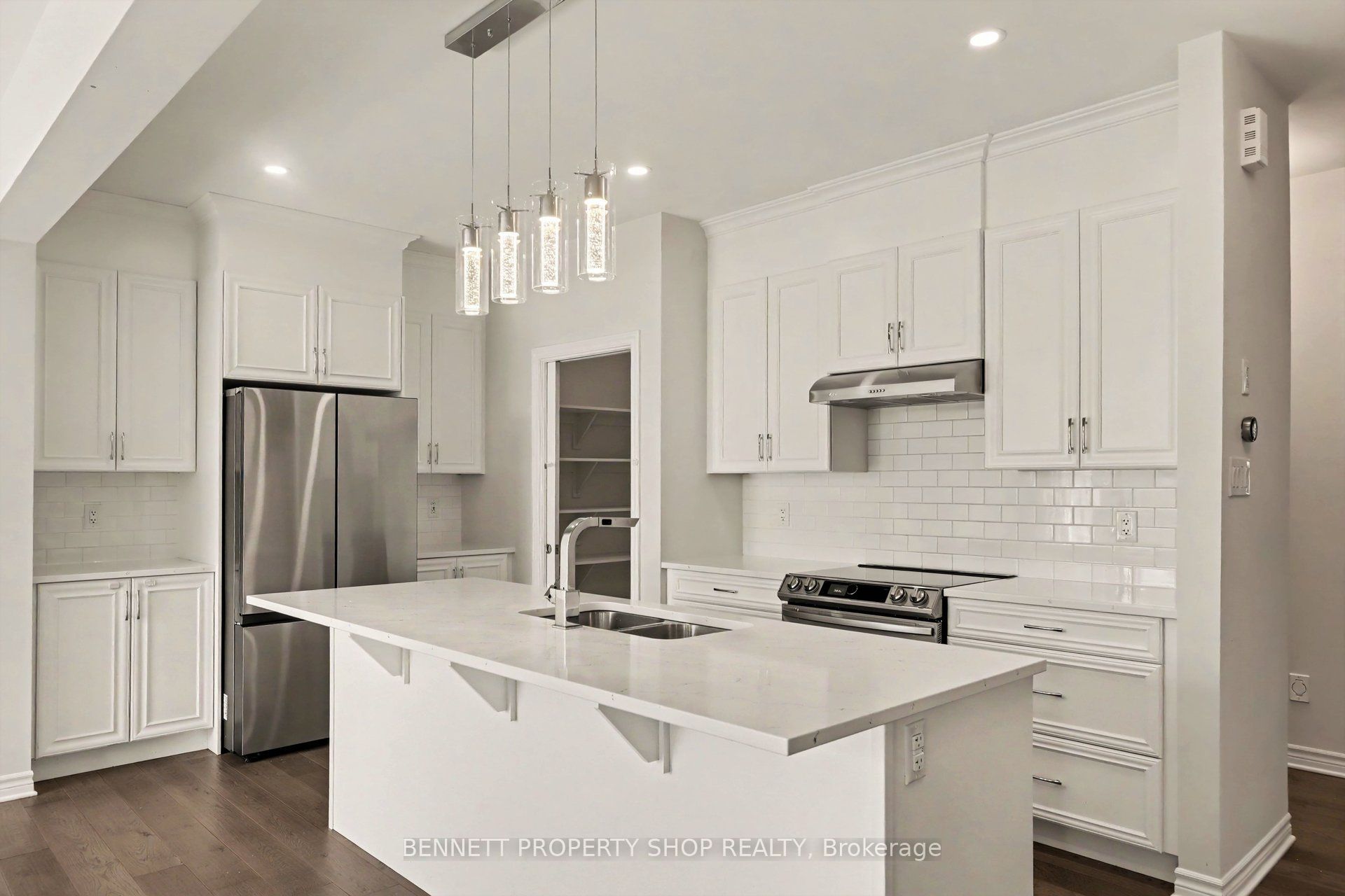 396 Ventoux Avenue Property Photo 8
