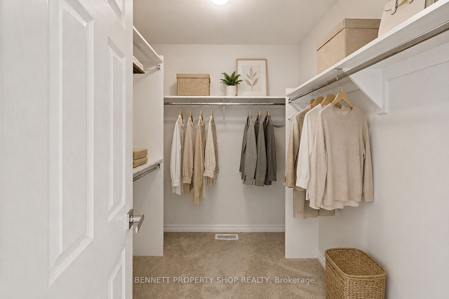 396 Ventoux Avenue Property Photo 14