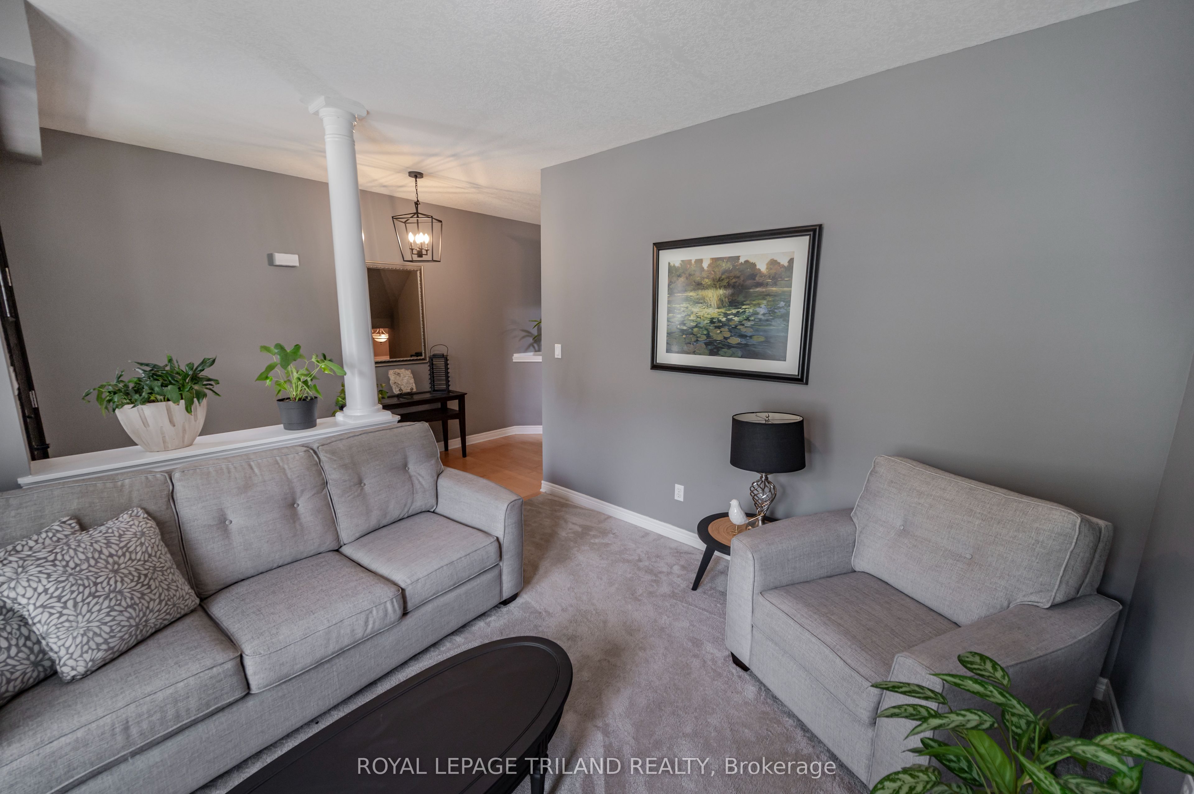446 South Leaksdale Circle Property Photo 6