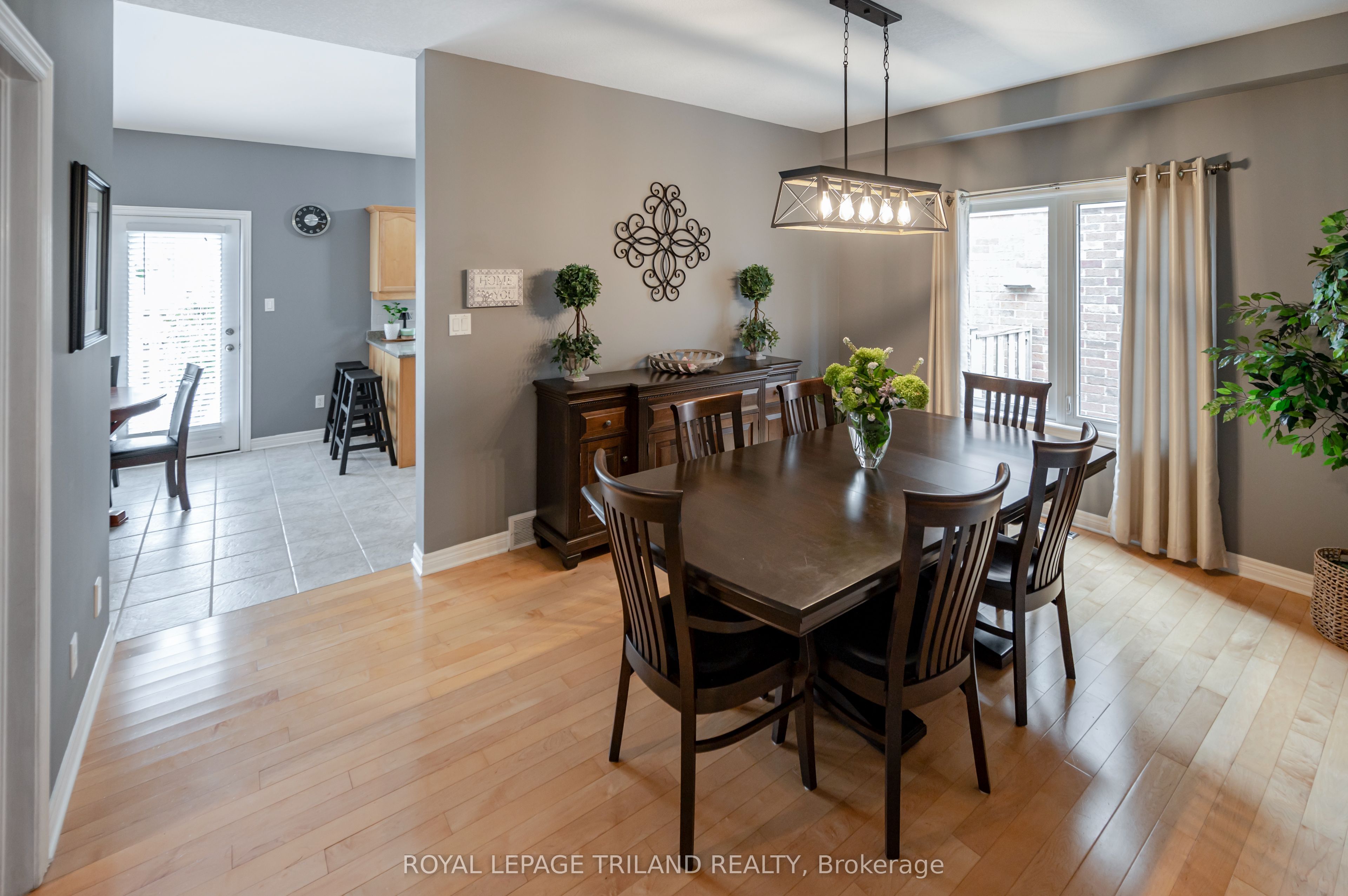446 South Leaksdale Circle Property Photo 7