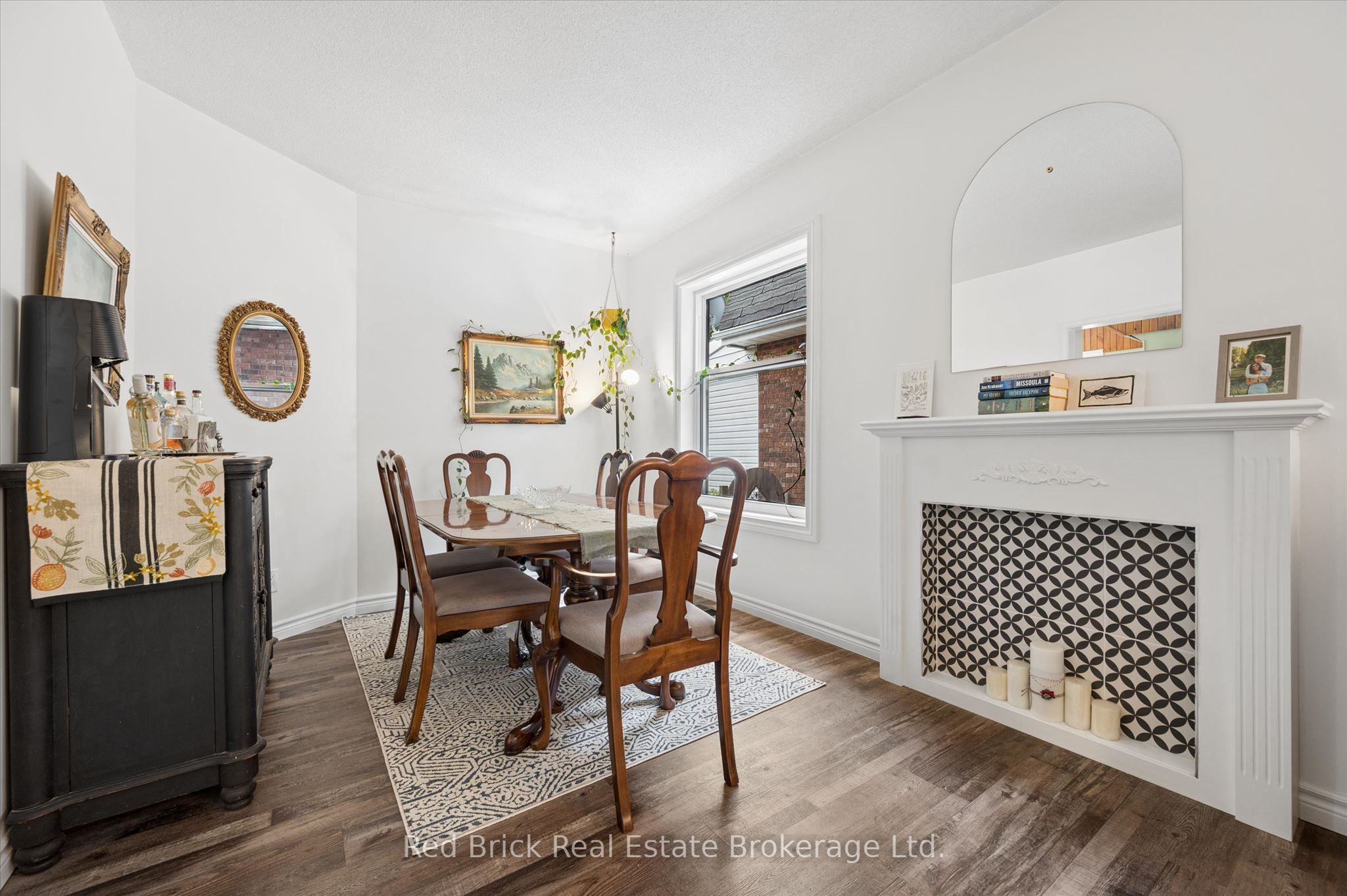 163 Perth Street Property Photo 8