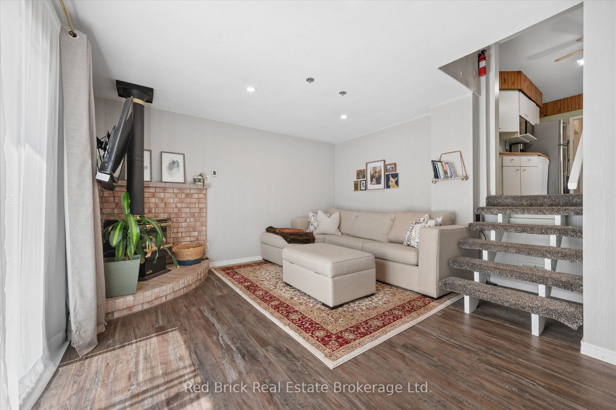 163 Perth Street Property Photo 13
