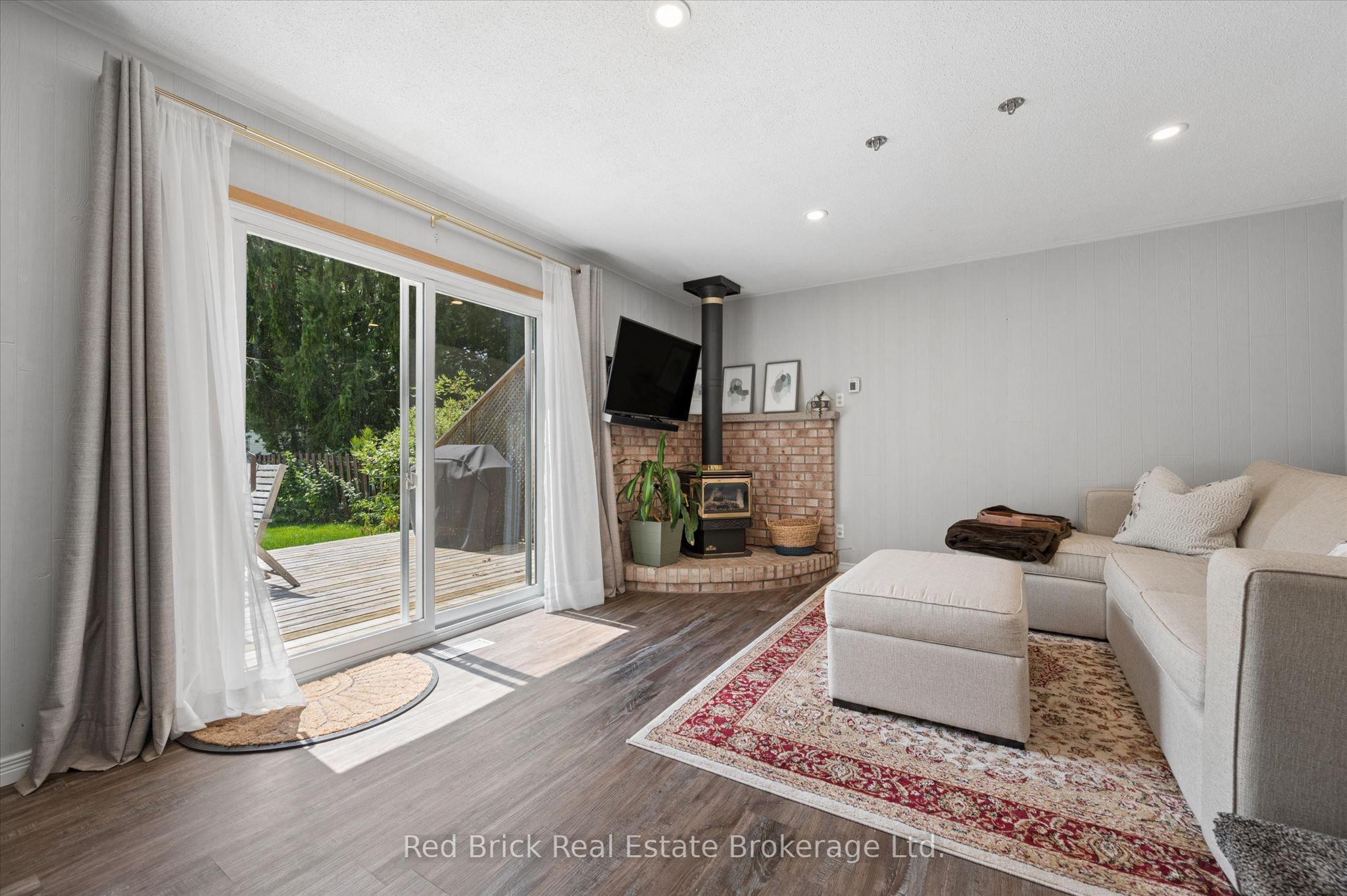163 Perth Street Property Photo 14