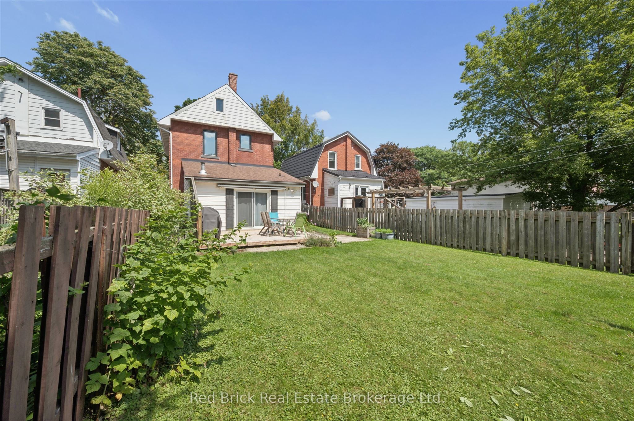 163 Perth Street Property Photo 29
