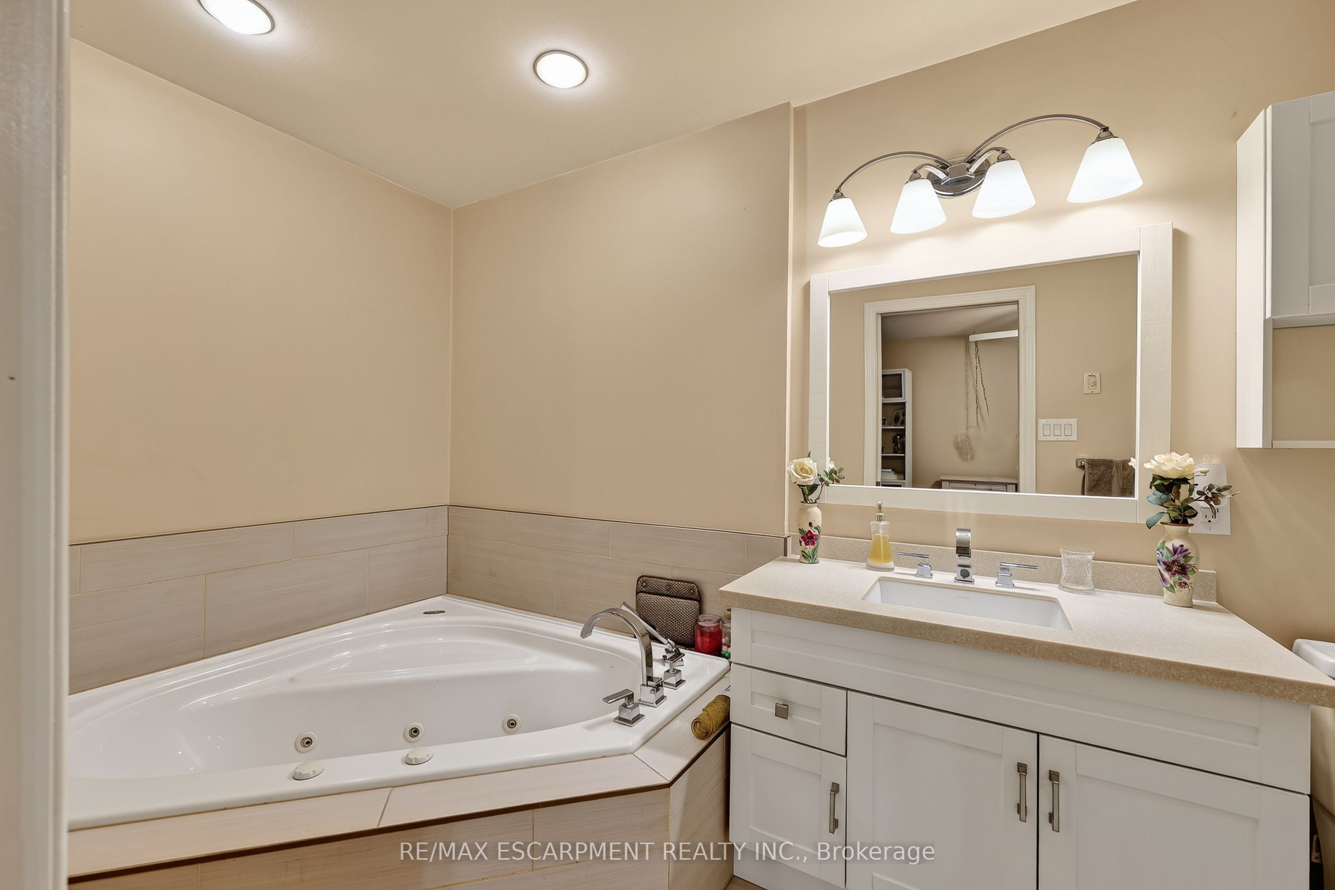 54132 Best Line Property Photo 22