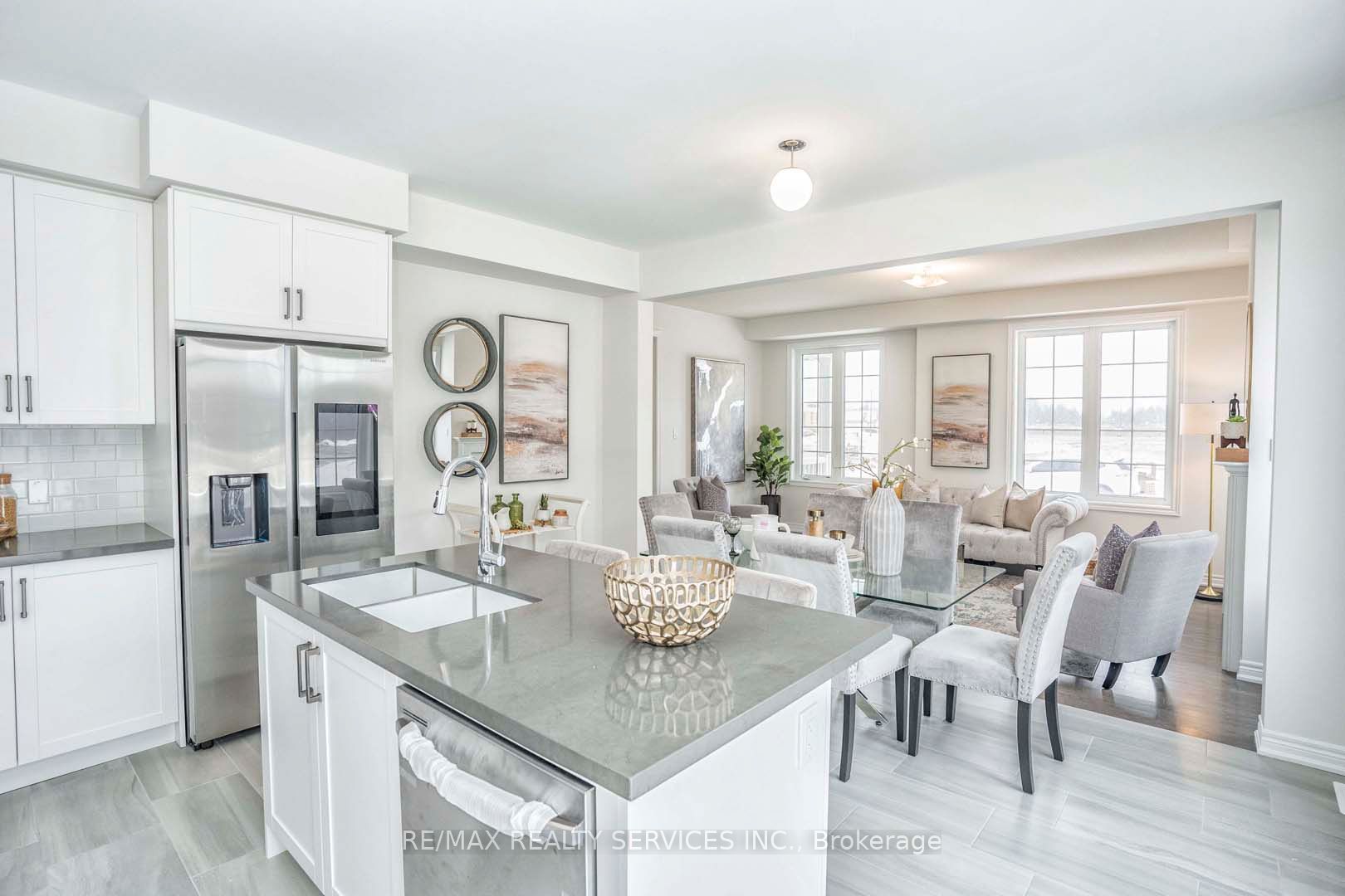 525 Red Elm Road Property Photo 13