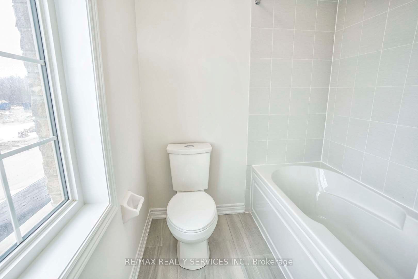 525 Red Elm Road Property Photo 29