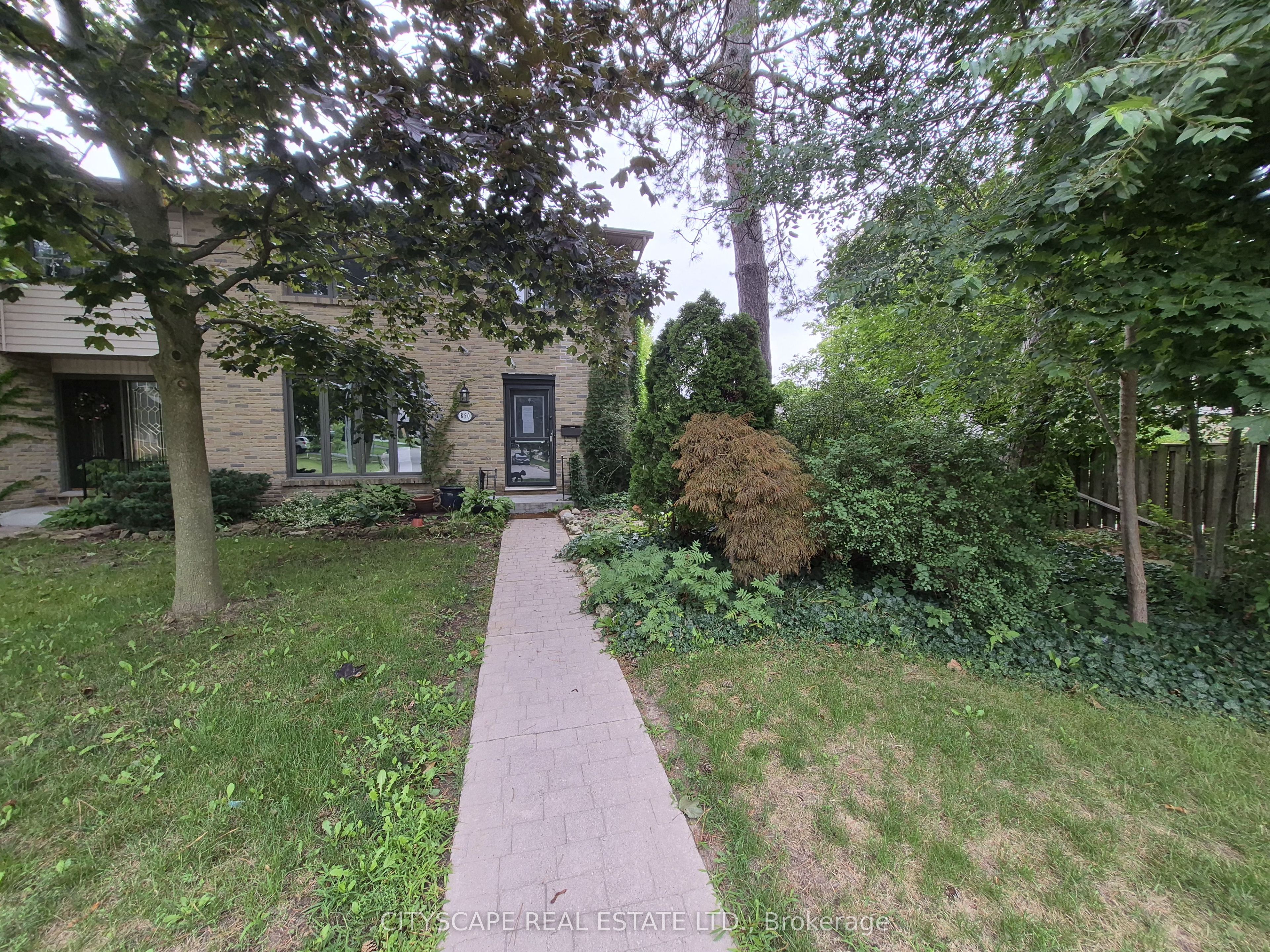 850 Berkshire Drive 8 Property Photo 2