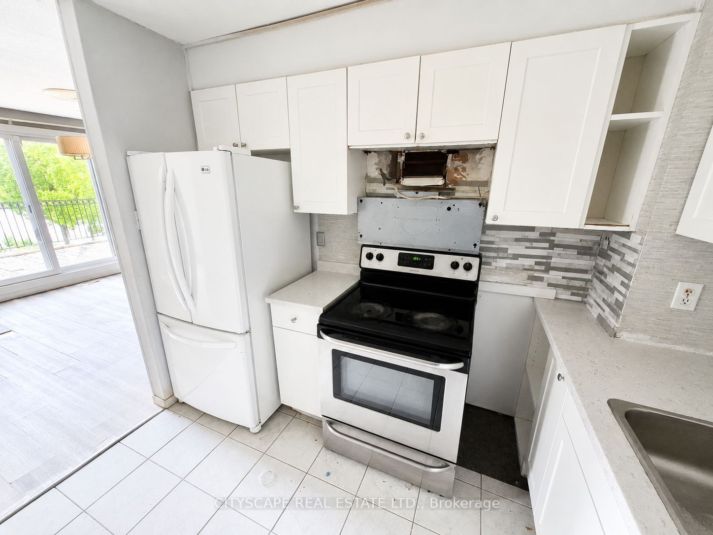 850 Berkshire Drive 8 Property Photo 5