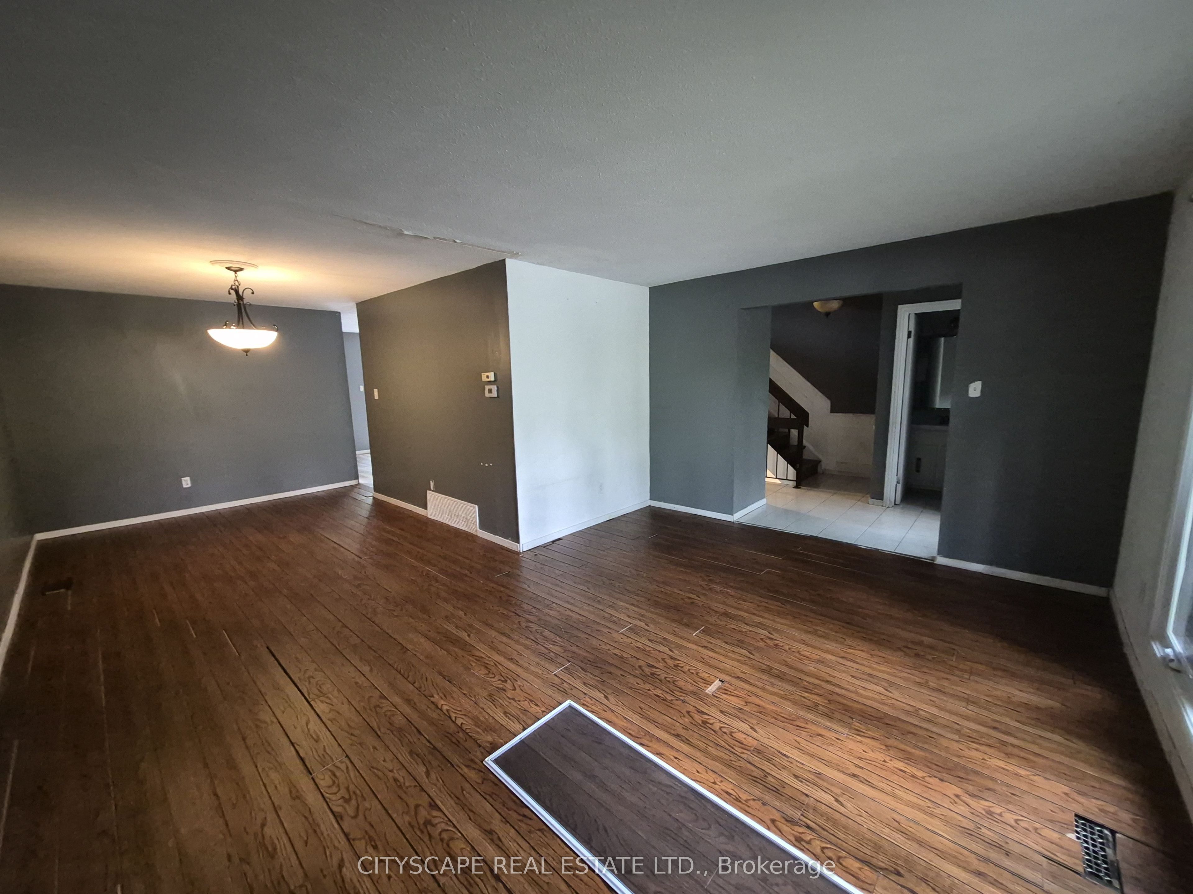 850 Berkshire Drive 8 Property Photo 11