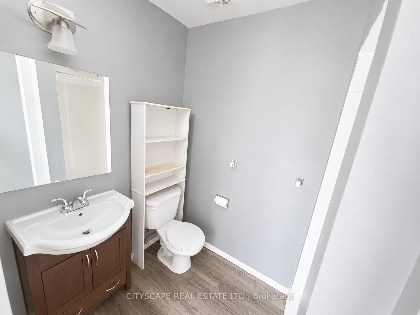 850 Berkshire Drive 8 Property Photo 16