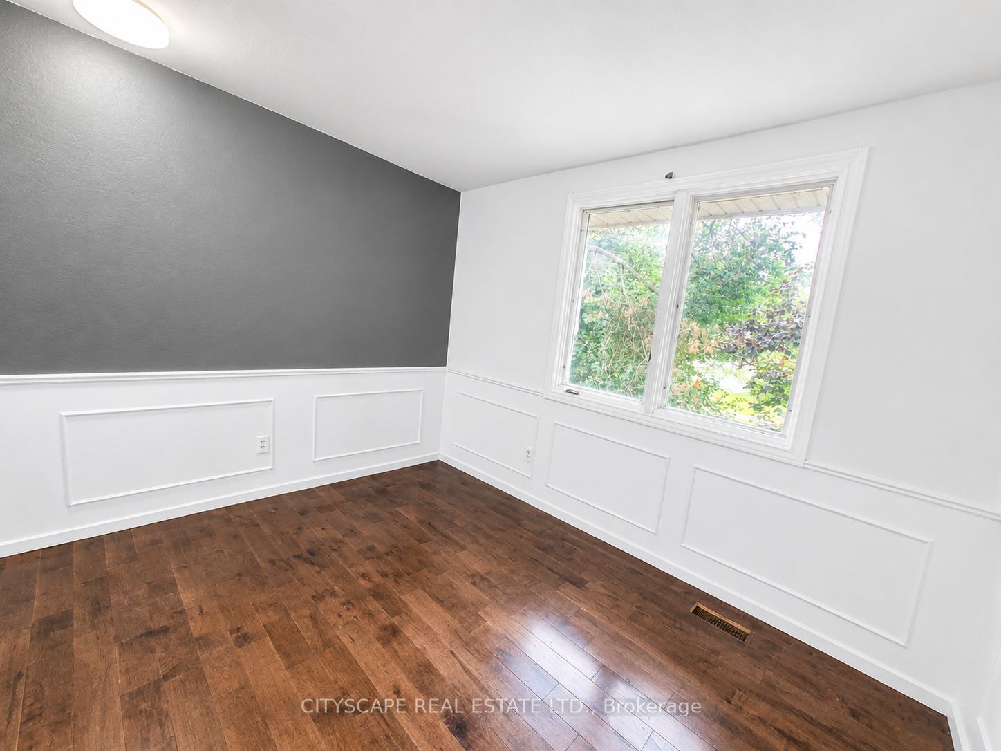 850 Berkshire Drive 8 Property Photo 19