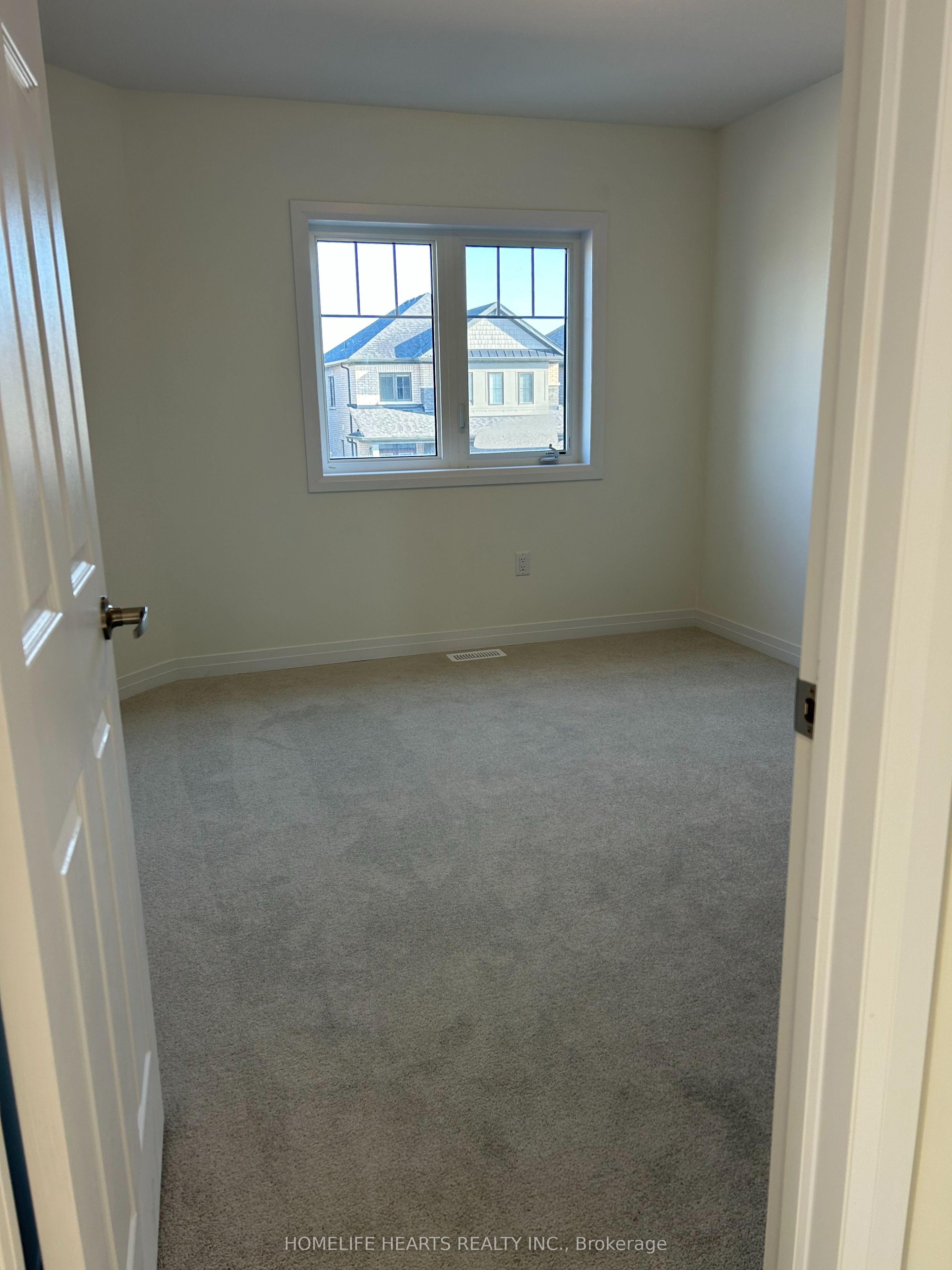 89 Brighton Lane Property Photo 32