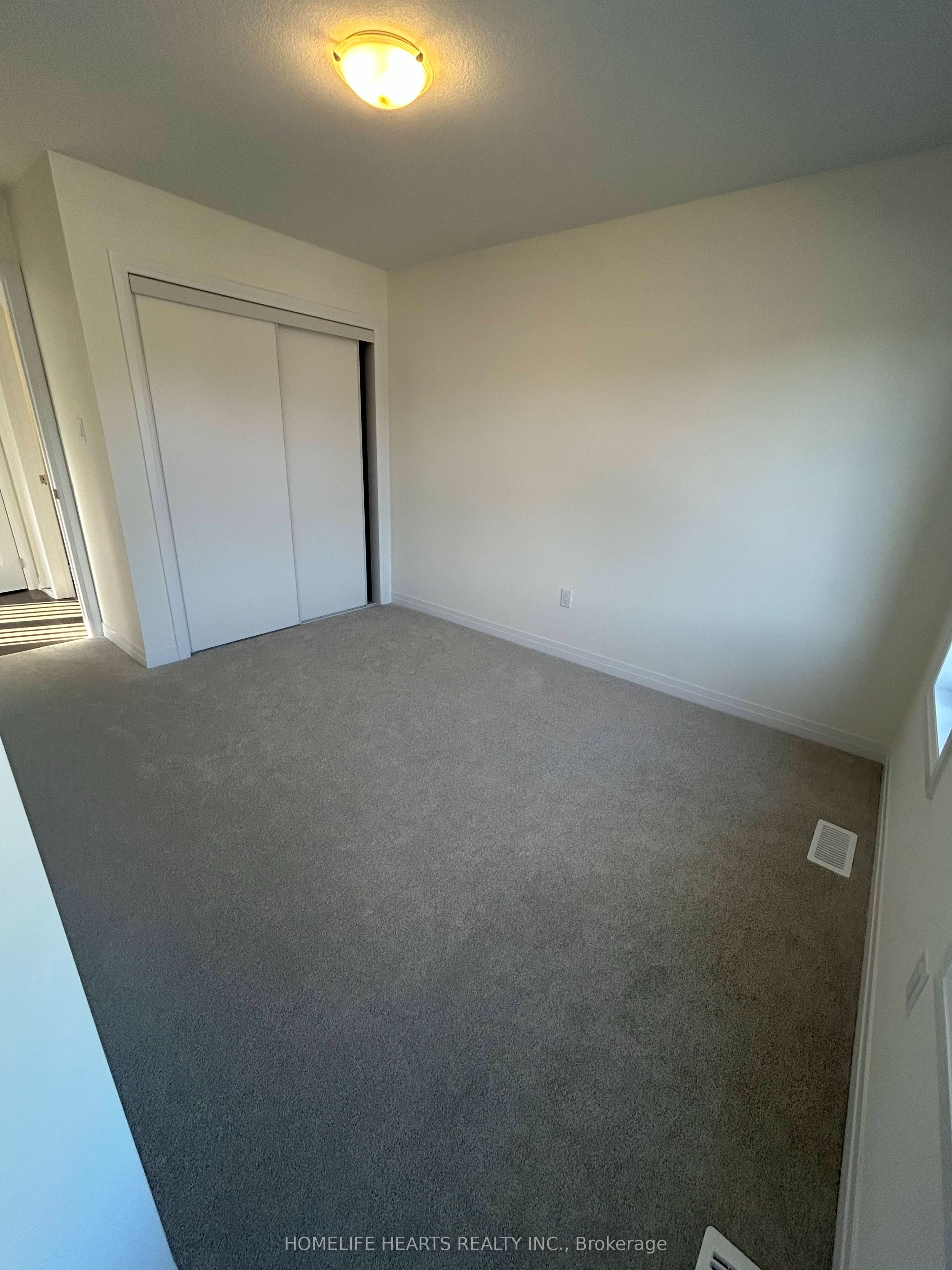 89 Brighton Lane Property Photo 35