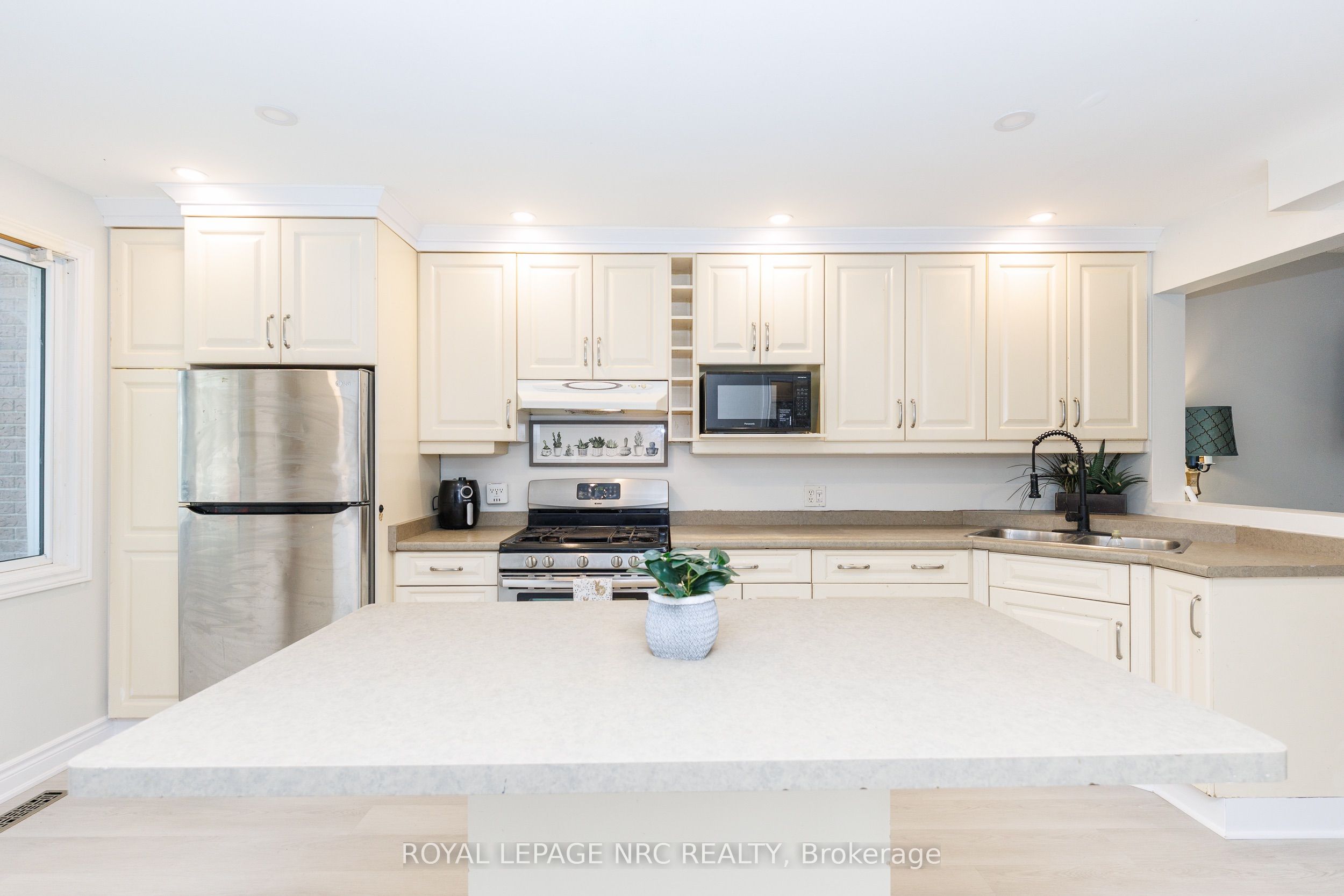 6562 Harmony Avenue Property Photo 2