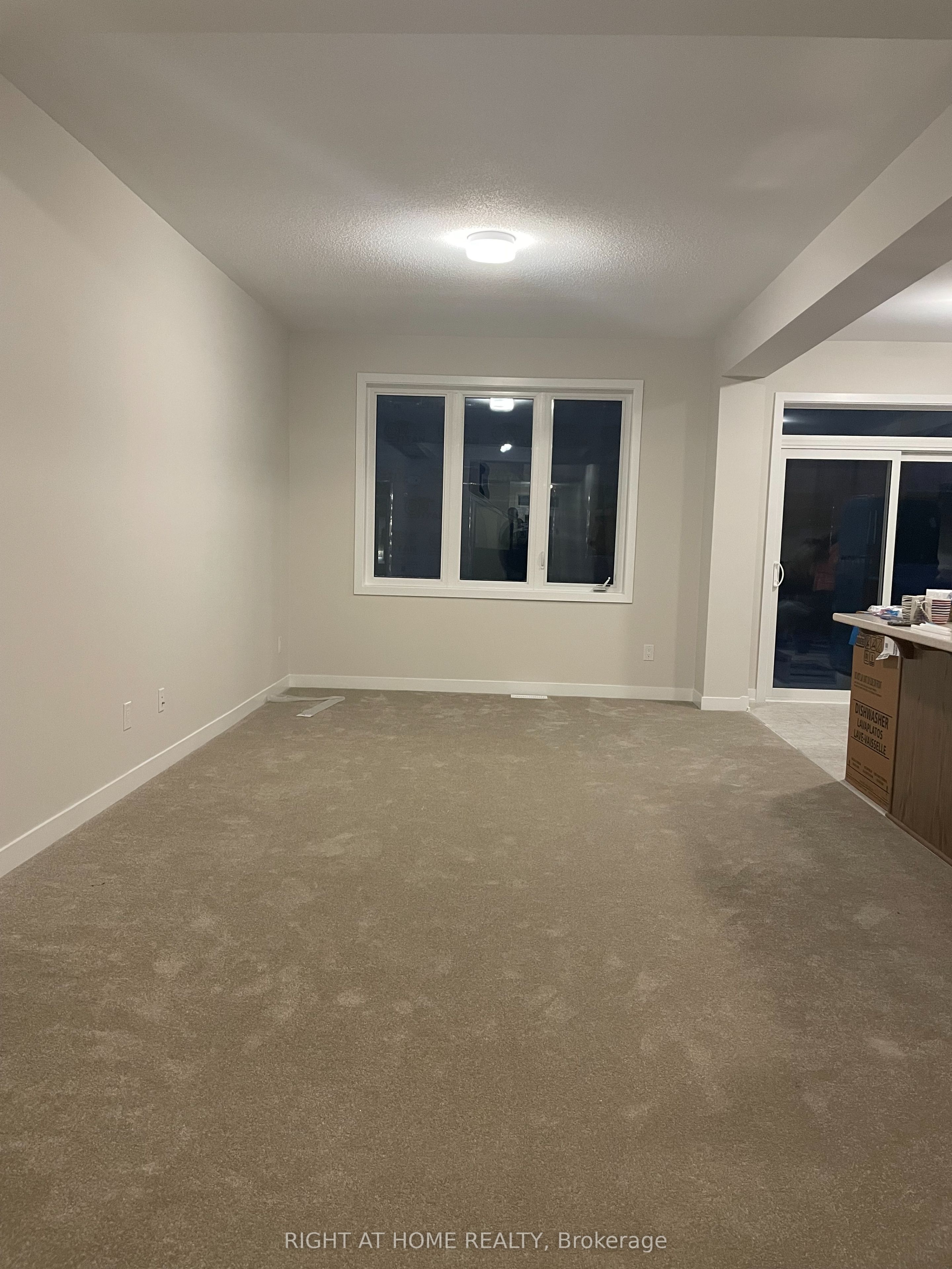 618 Allied Mews E Property Photo 2