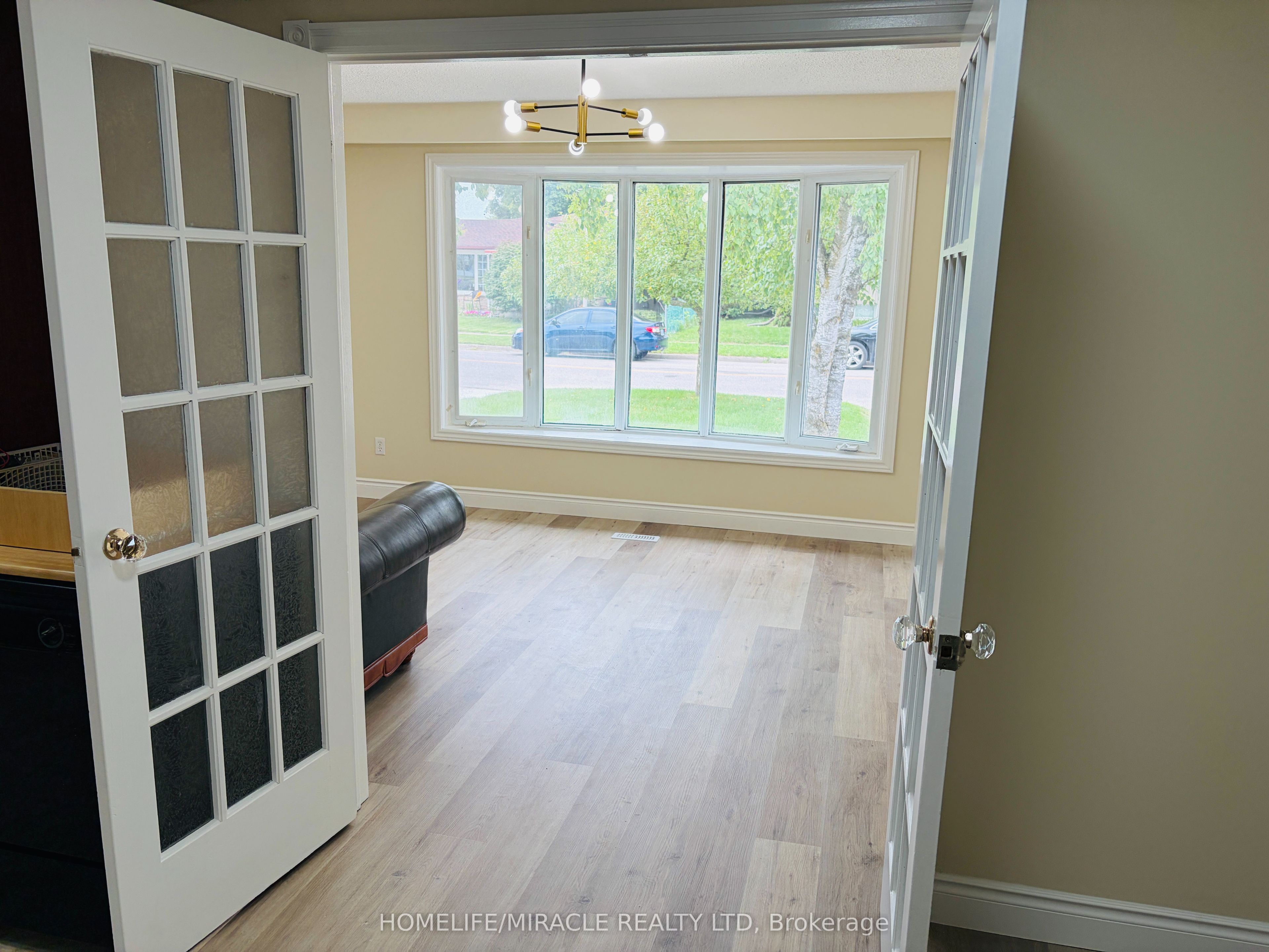 1129 Valentine Drive Property Photo 6