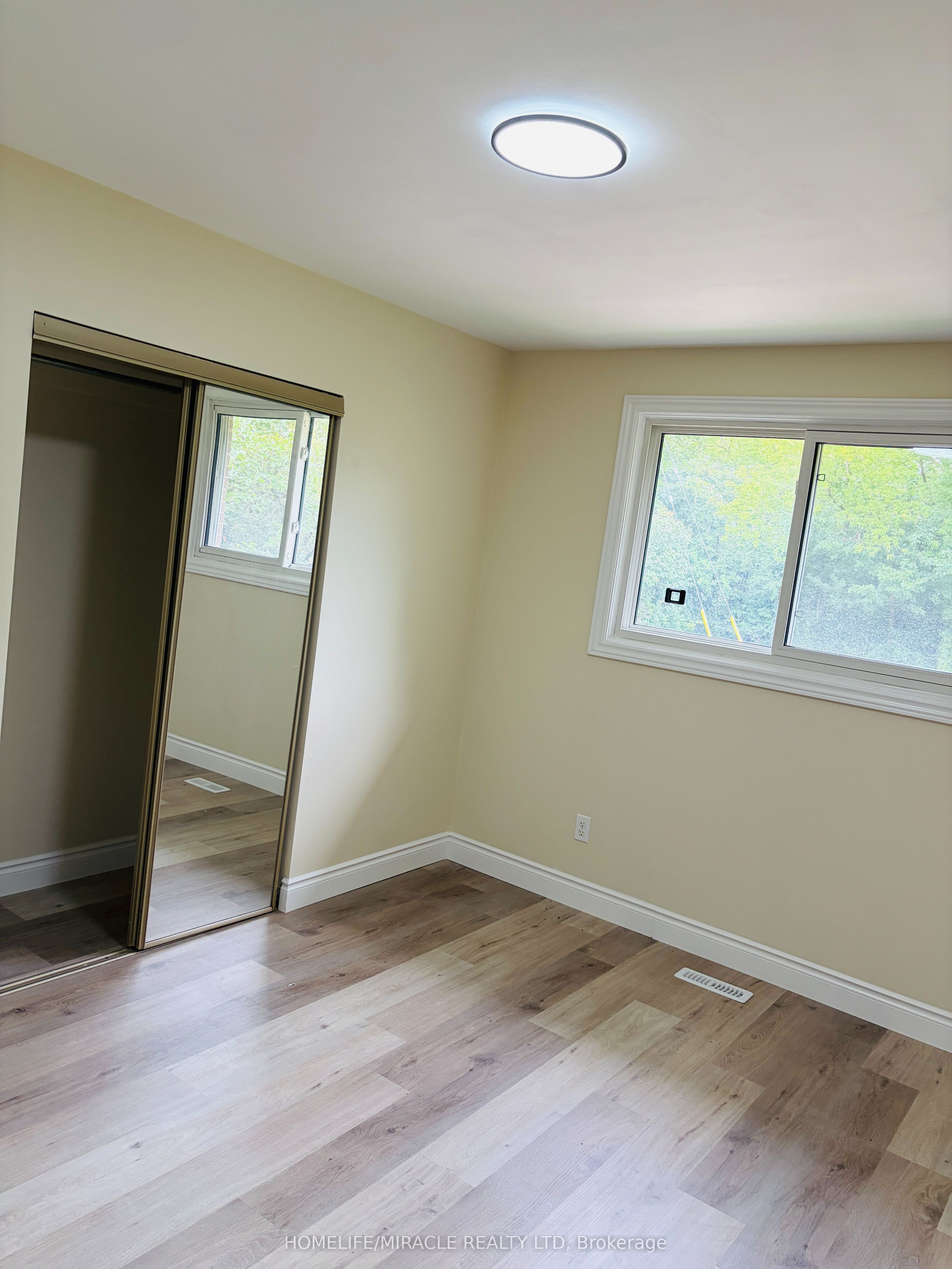 1129 Valentine Drive Property Photo 11