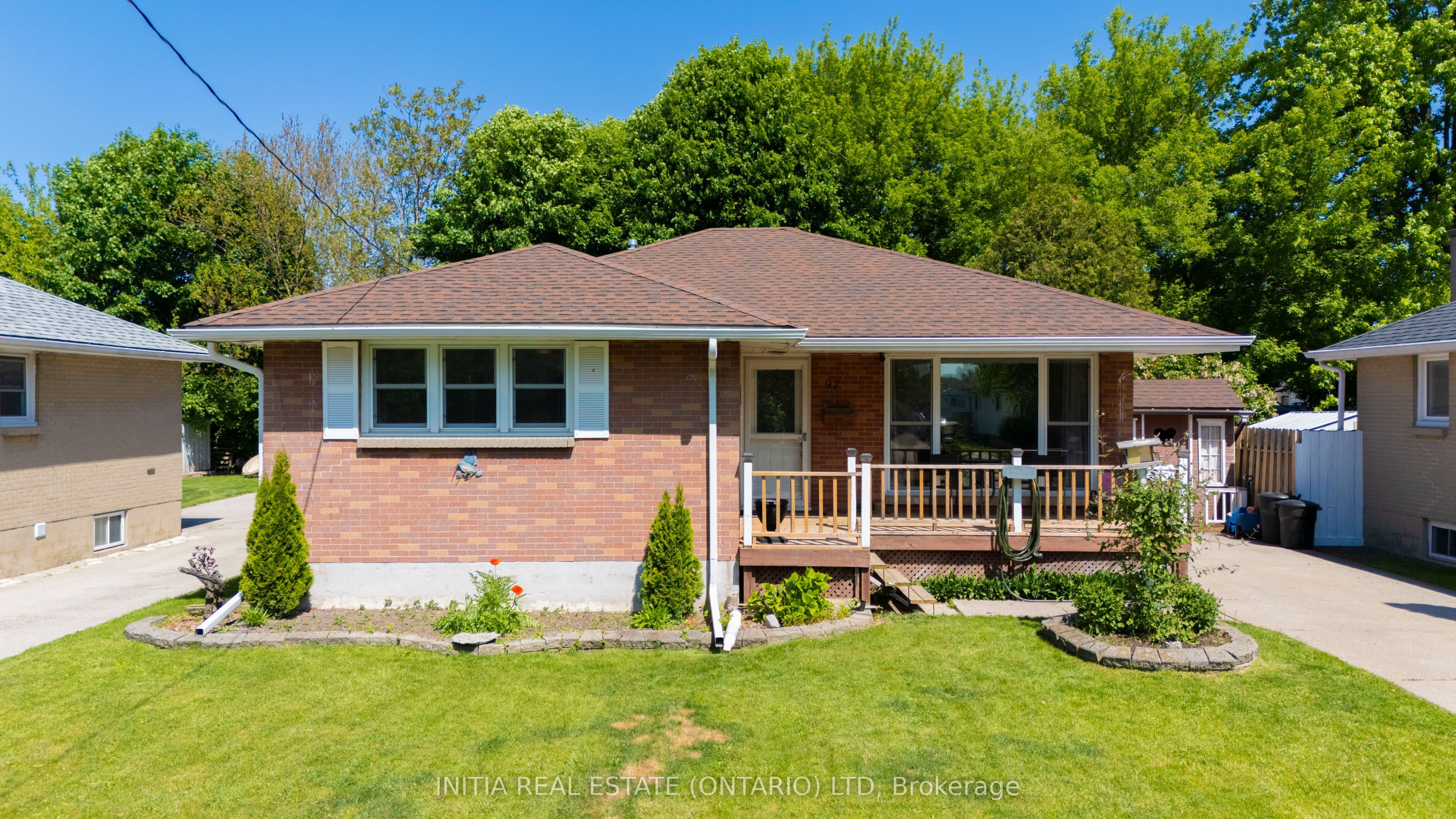 97 Grey Crescent Property Photo 1