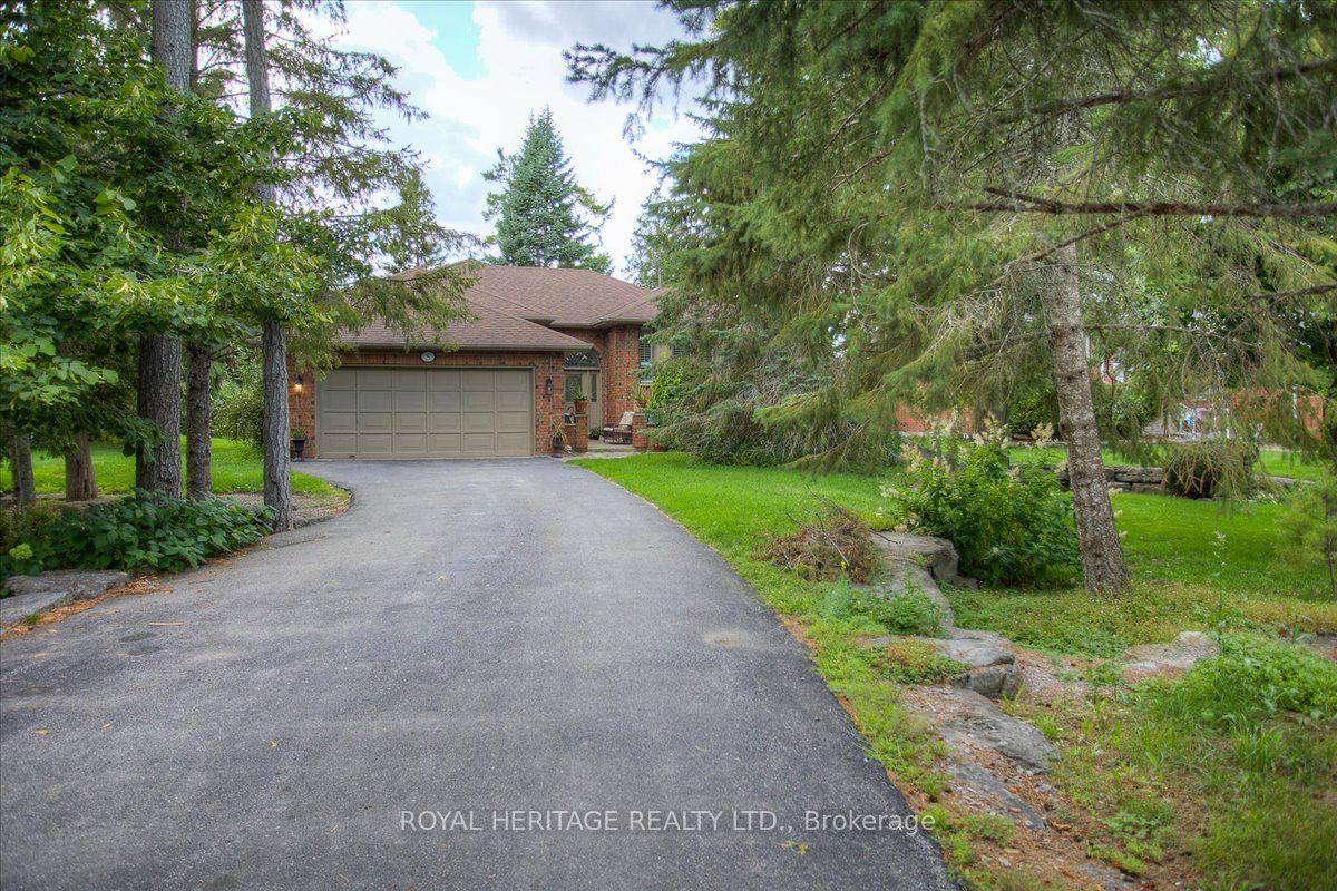 5 GOVERNORS Drive Property Photo 1