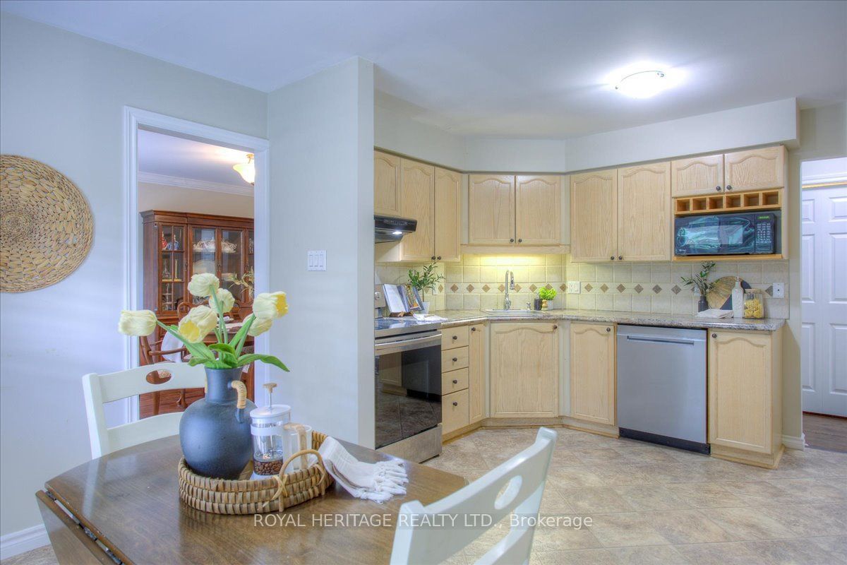 5 Governors Drive Property Photo 8