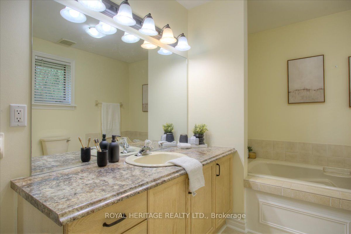 5 Governors Drive Property Photo 16