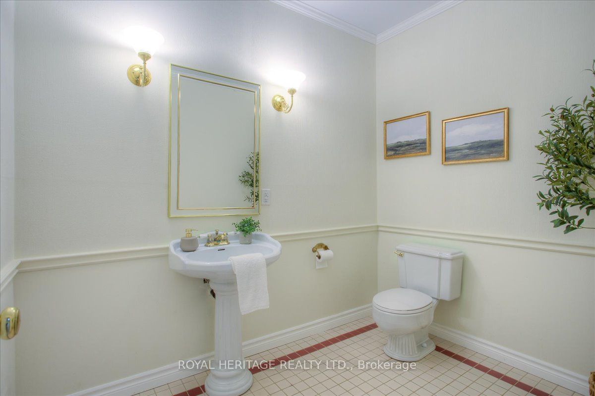5 Governors Drive Property Photo 25