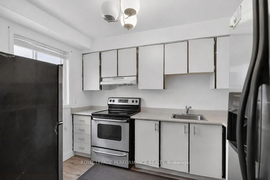 3064 Olympic Way Property Photo 12