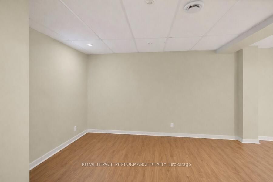 3064 Olympic Way Property Photo 17
