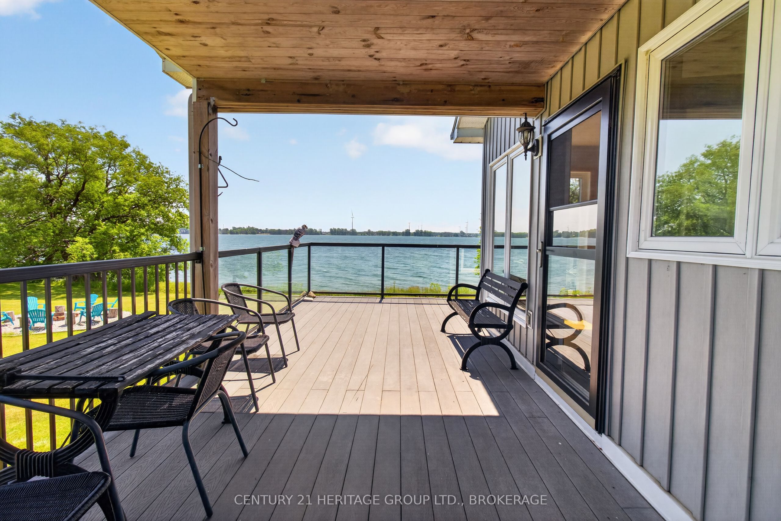 648 Third Line Road Property Photo 6