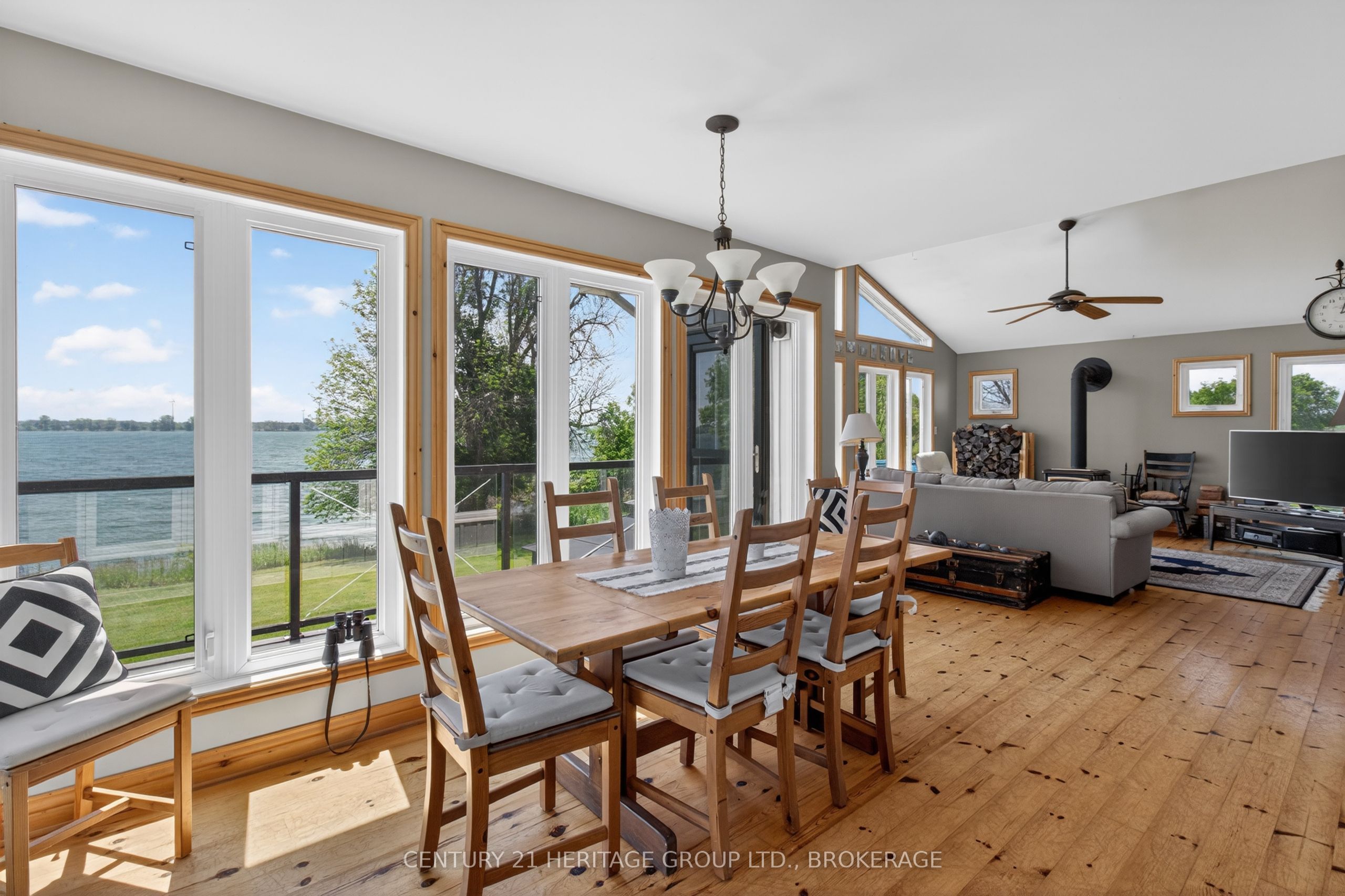 648 Third Line Road Property Photo 12