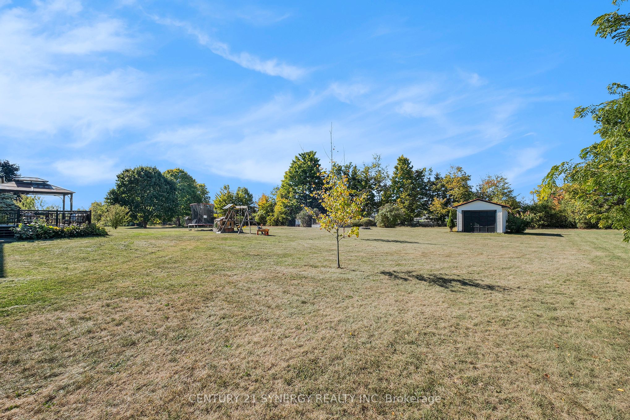 12 Davis Lane Property Photo 31
