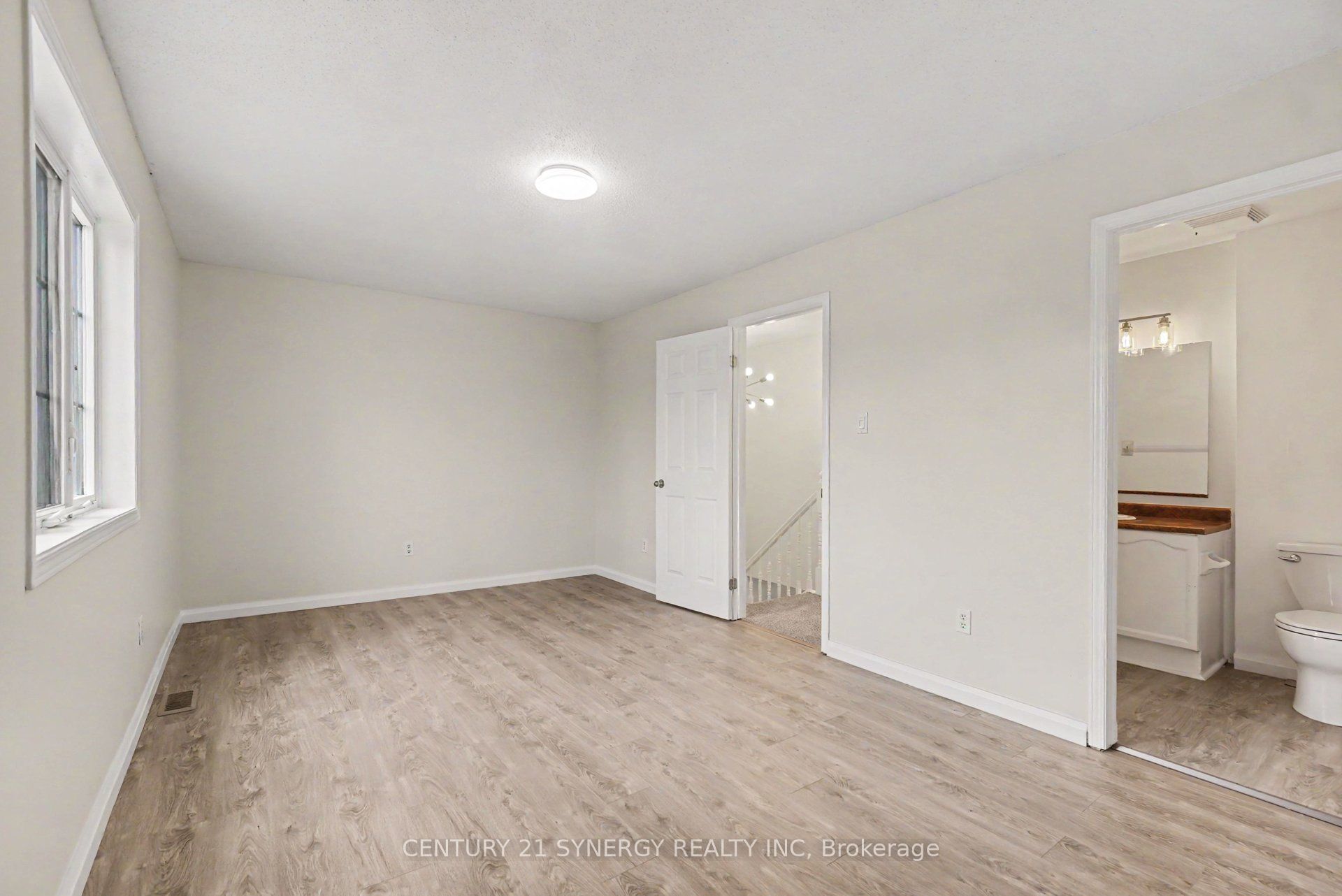 54 Meadowcroft Crescent Property Photo 20