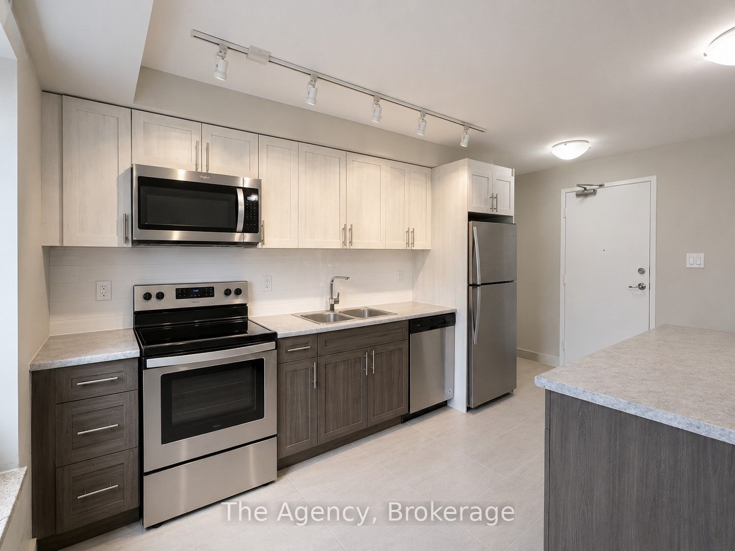 99 Church Street 504 Property Photo 3