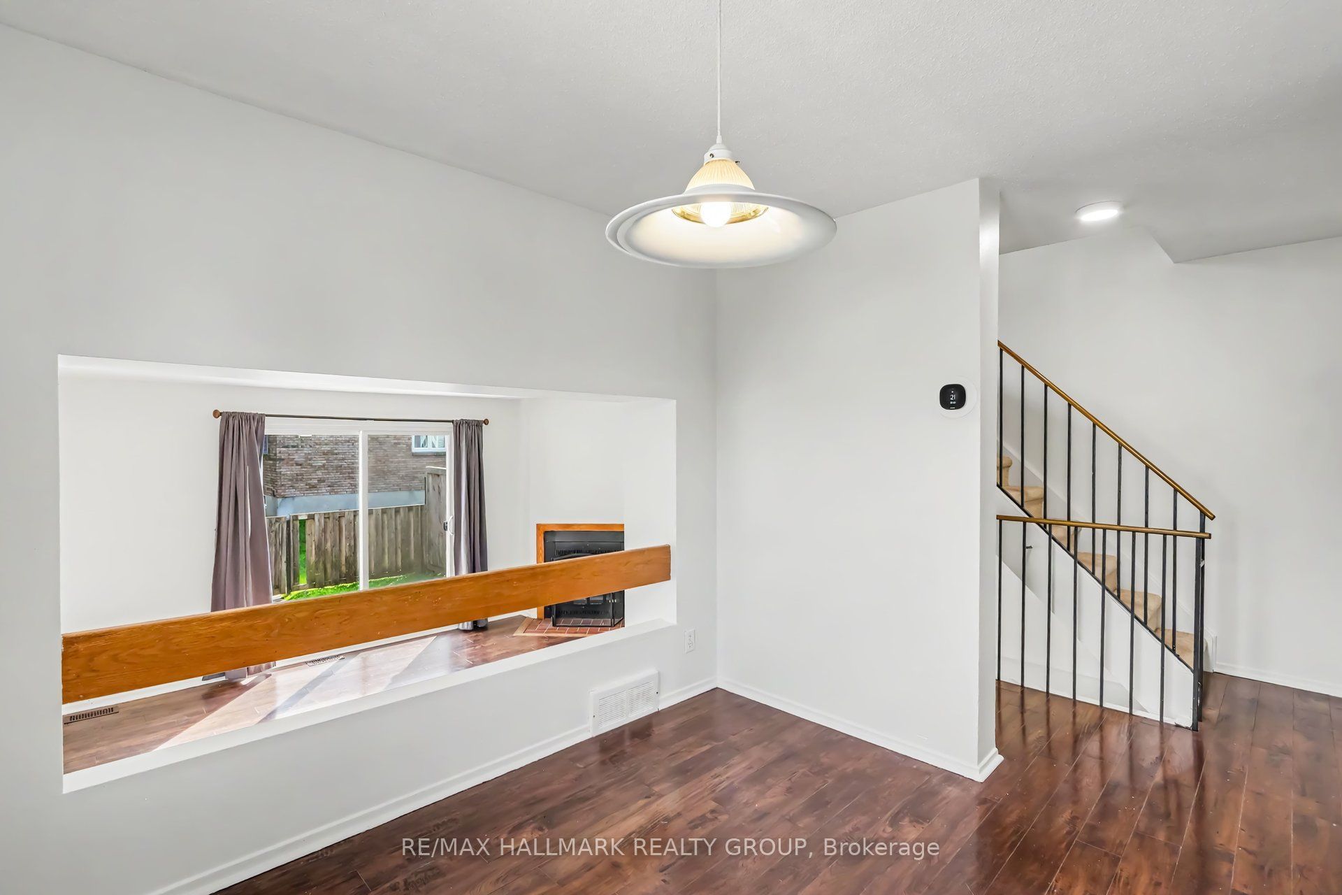 1747a Lamoureux Drive Property Photo 10
