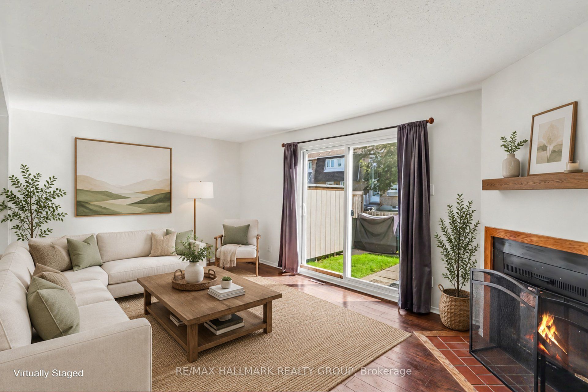 1747a Lamoureux Drive Property Photo 13