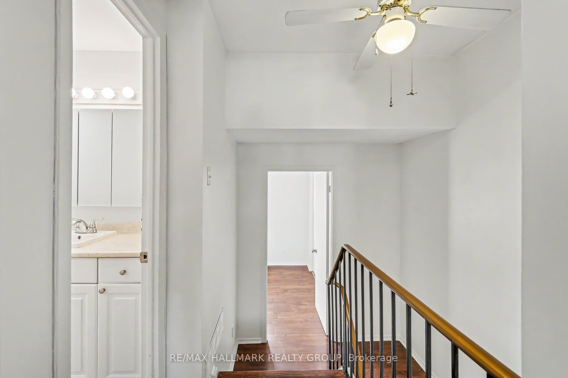 1747a Lamoureux Drive Property Photo 26