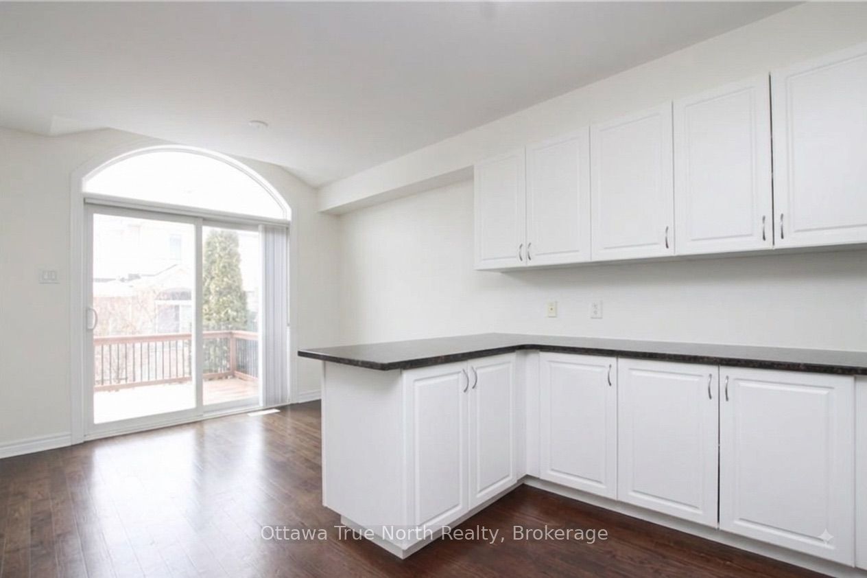601 Malkowski Street Property Photo 6