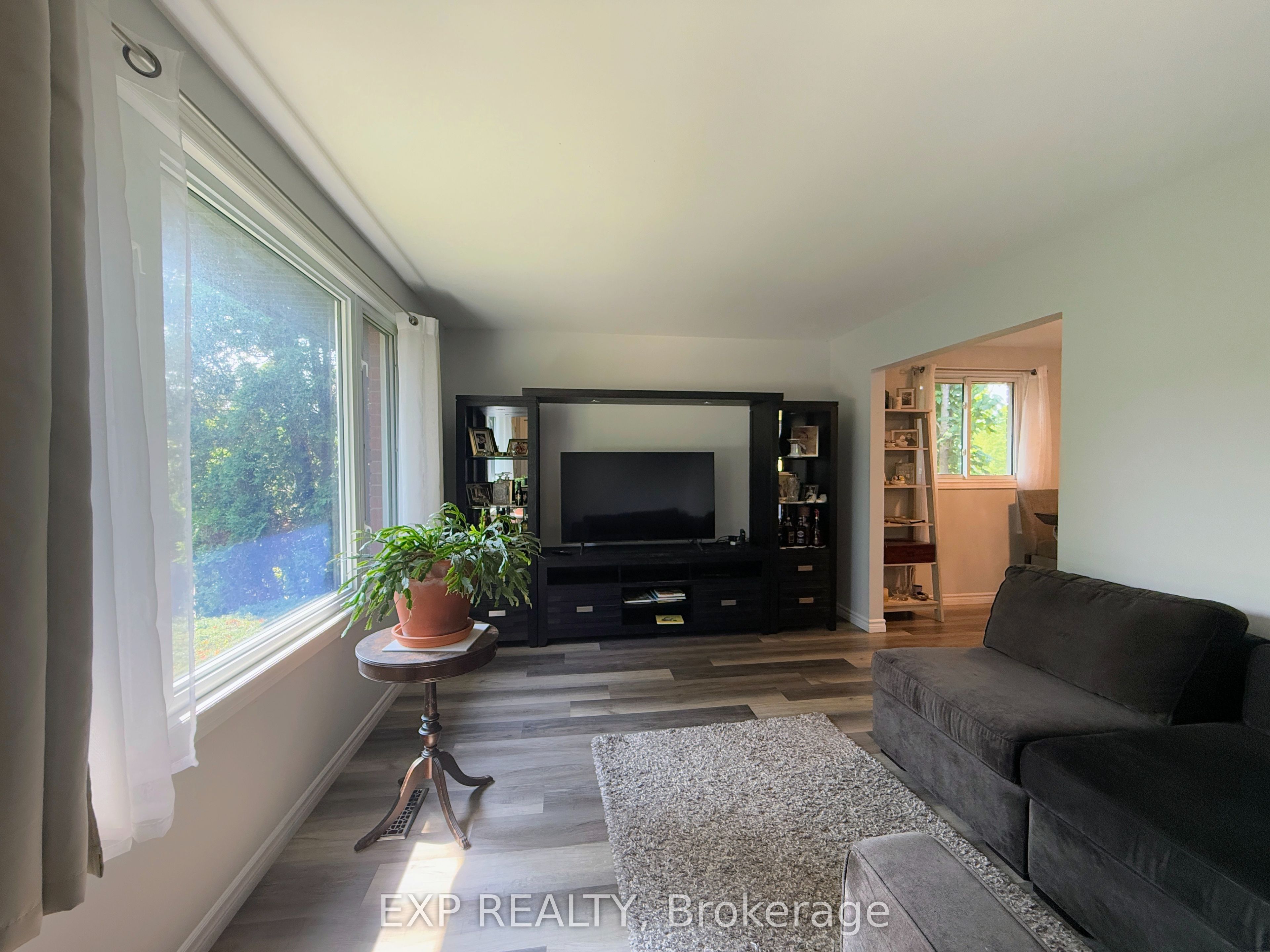 82 Lacey Crescent Property Photo 7
